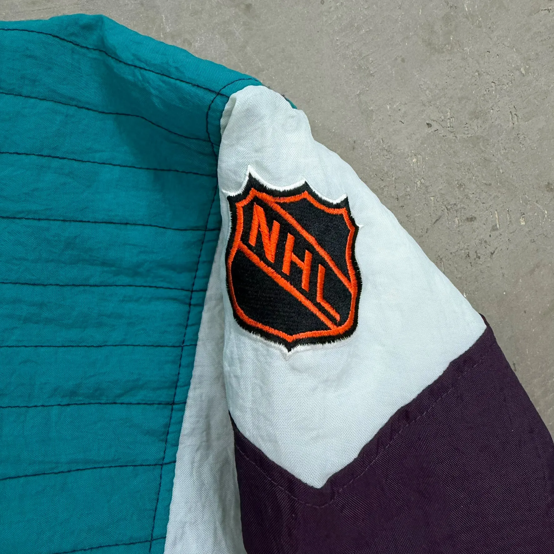 F- Vintage Anaheim Mighty Ducks NHL Starter Anorak Winter Jacket sold by HG Vintage product image thumbnail 5
