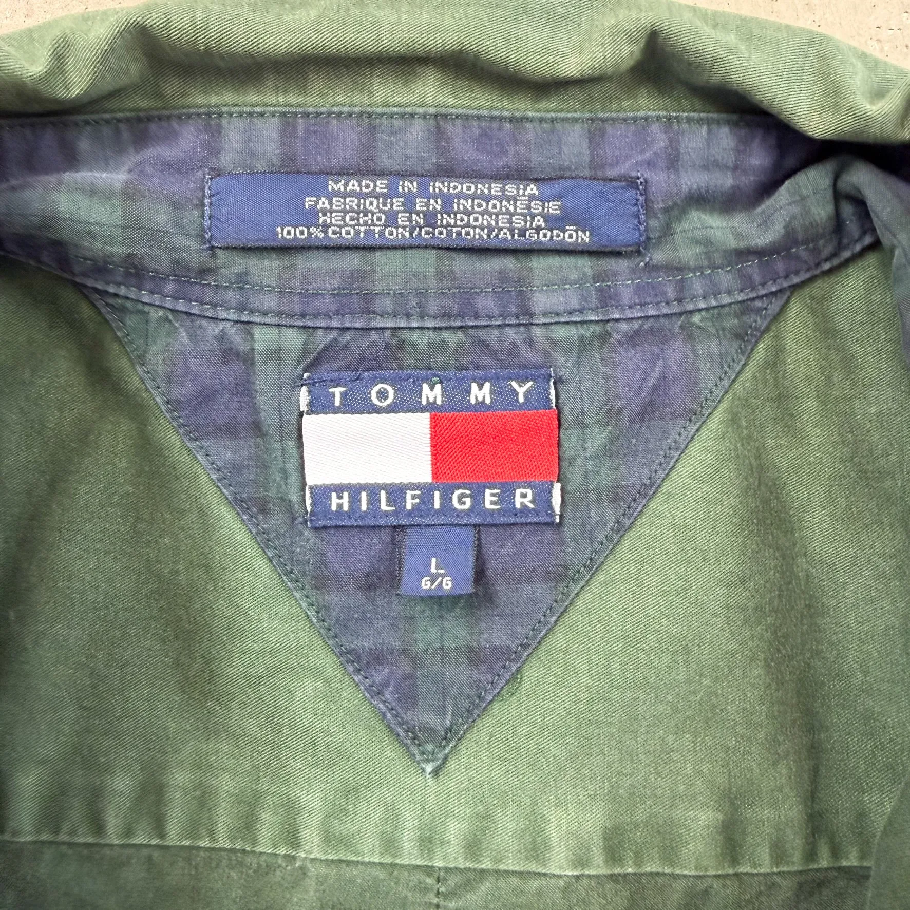 F- Vintage Tommy Hilfiger Solid Color Green Embroidered Crest Button Down Shirt sold by HG Vintage product image thumbnail 2