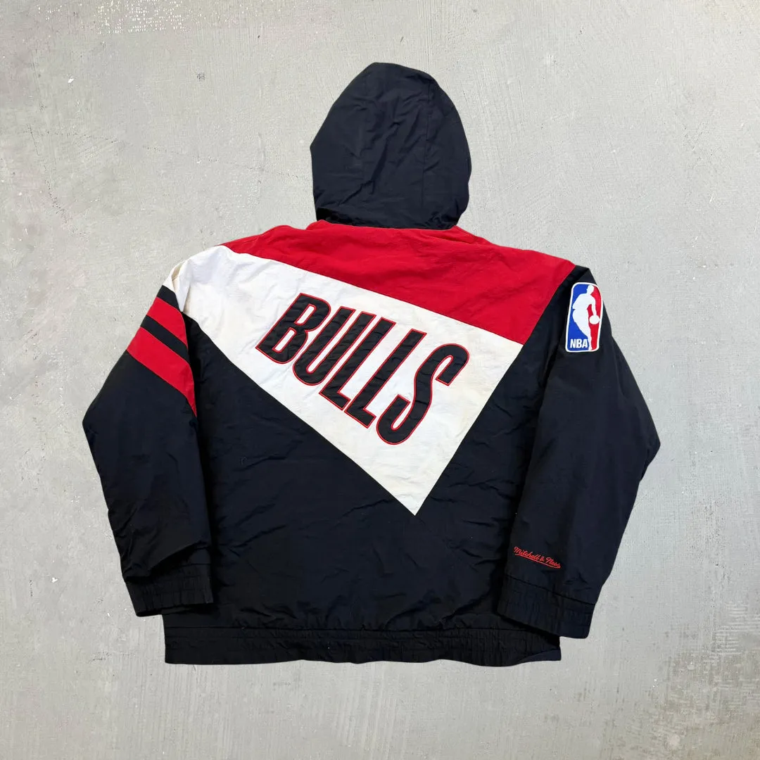 F- Vintage Chicago Bulls NBA Mitchell & Ness Zip Up Winter Jacket sold by HG Vintage product image thumbnail 3