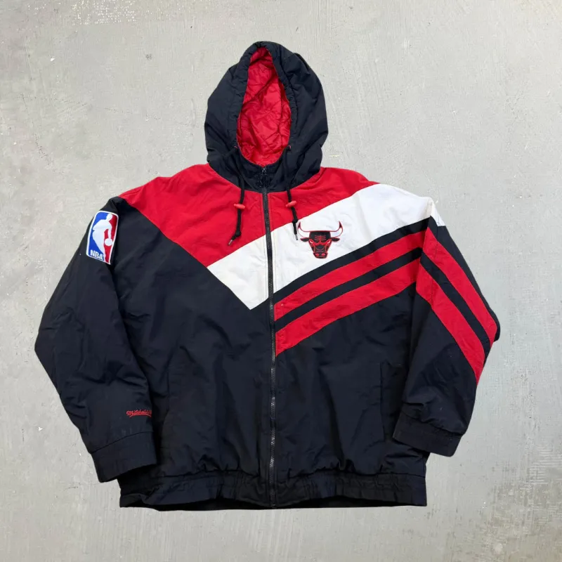 F- Vintage Chicago Bulls NBA Mitchell & Ness Zip Up Winter Jacket sold by HG Vintage