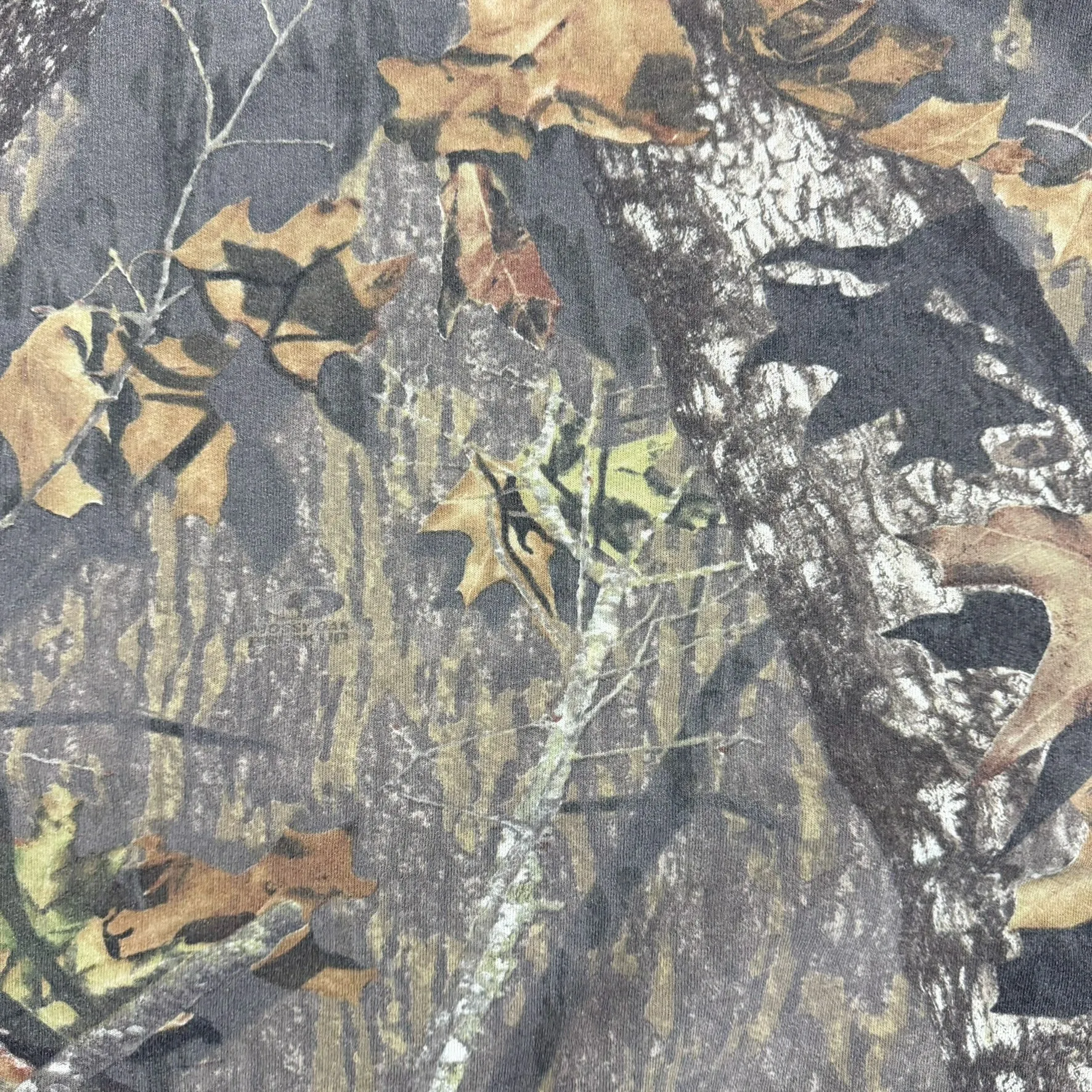 F- Vintage Mossy Oak Break Up Real Tree Camo Crewneck sold by HG Vintage product image thumbnail 3