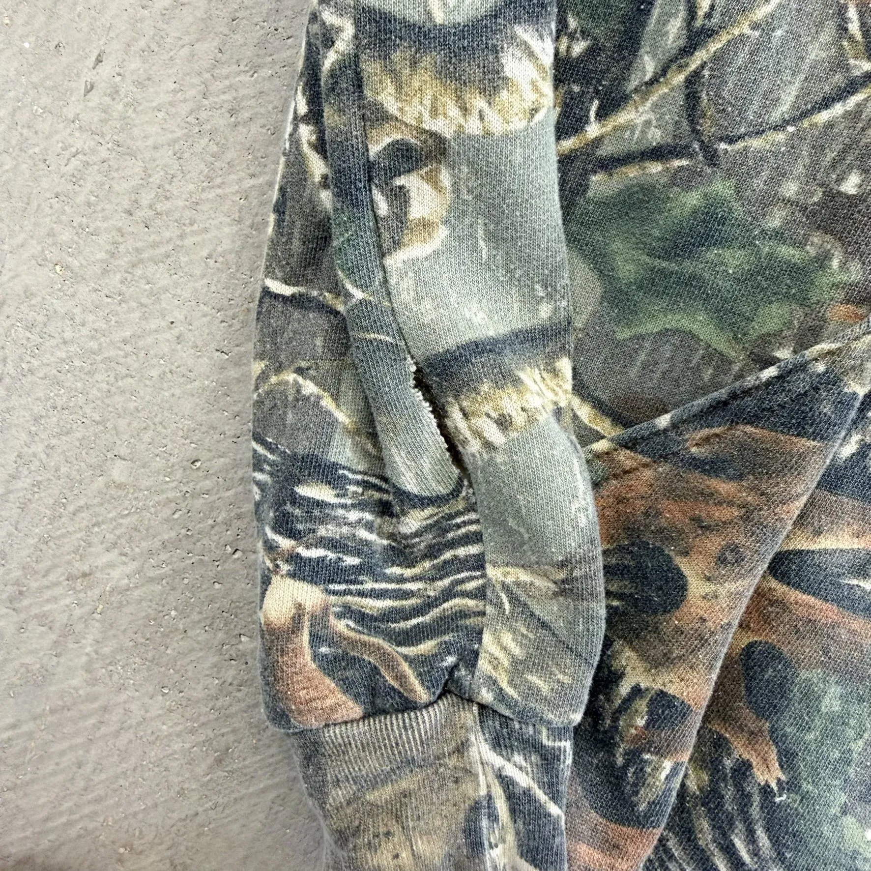 F- Vintage Cabela's Seclusion 3D Real Tree Camo Quarter Zip Crewneck sold by HG Vintage product image thumbnail 4