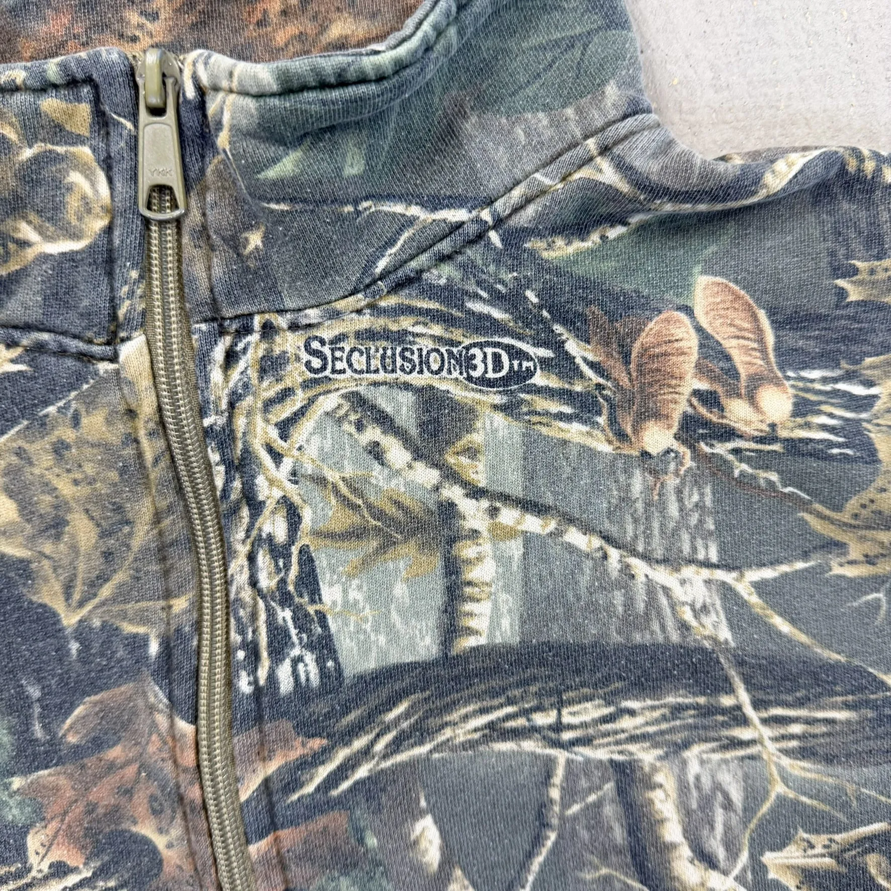 F- Vintage Cabela's Seclusion 3D Real Tree Camo Quarter Zip Crewneck sold by HG Vintage product image thumbnail 5