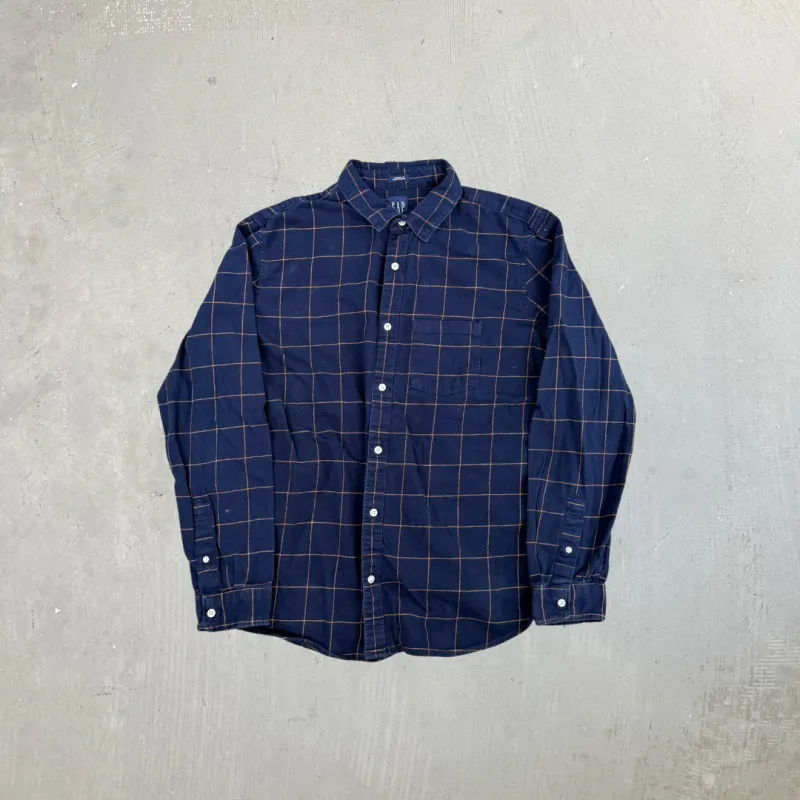 F- Vintage Gap Plaid Button Down Flannel Shirt sold by HG Vintage