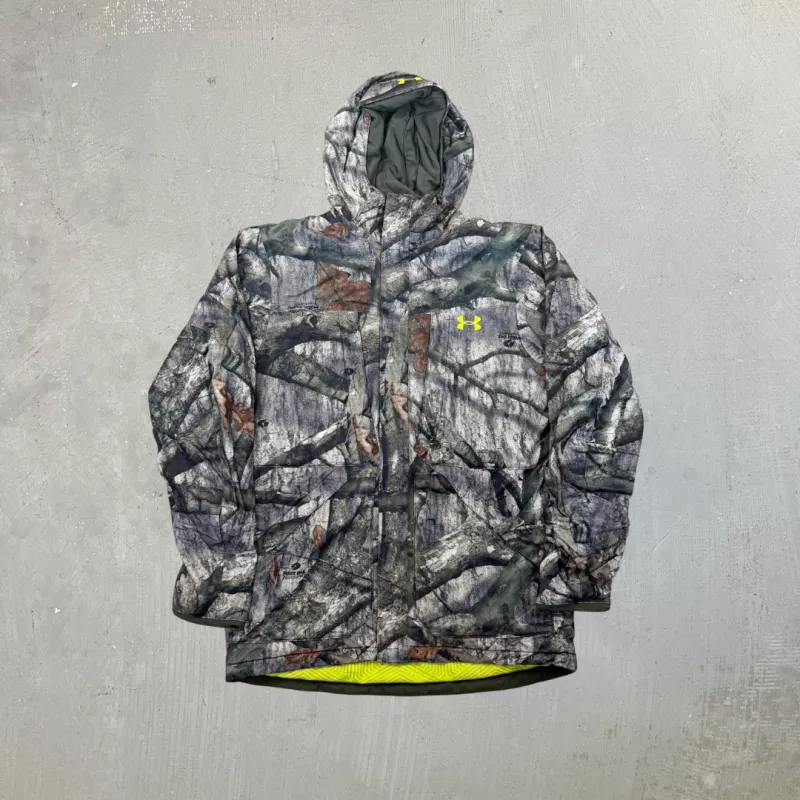 F- Under Armor Mossy Oak Treestand Camo Zip Up Winter Jacket sold by HG Vintage