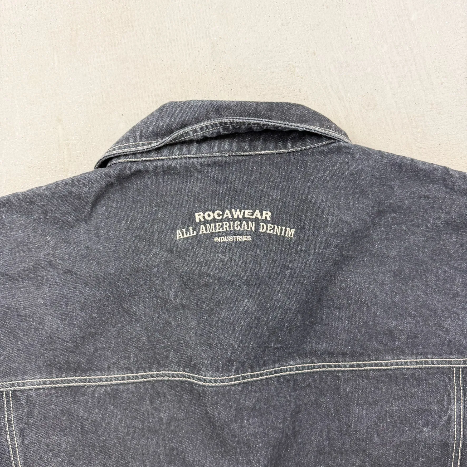 F- Vintage Rocawear Denim Big & Tall Embroidered Text Denim Jacket sold by HG Vintage product image thumbnail 4