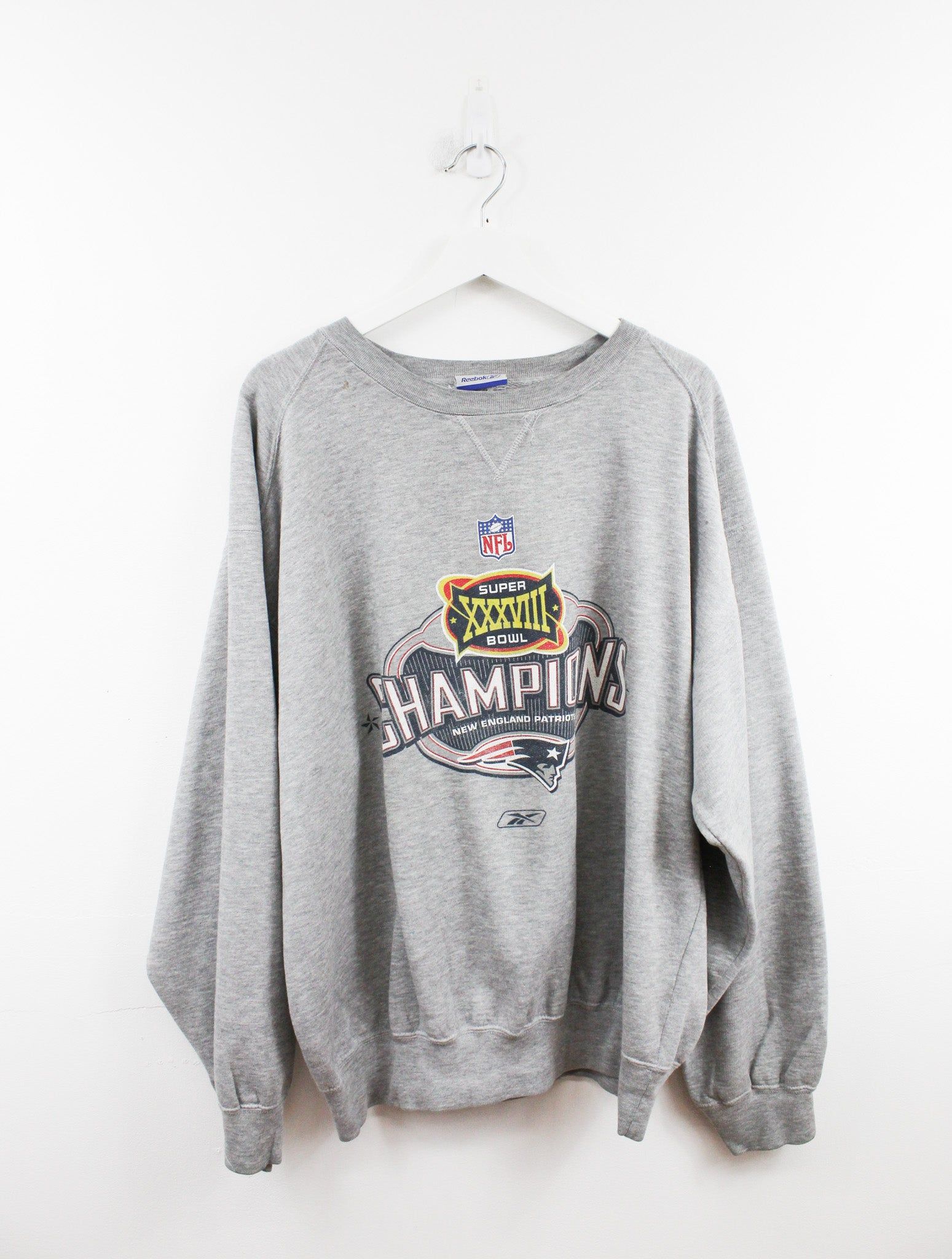 Reebok X NFL 04' Super Bowl New England Patriots Champ Crewneck sold by HG Vintage