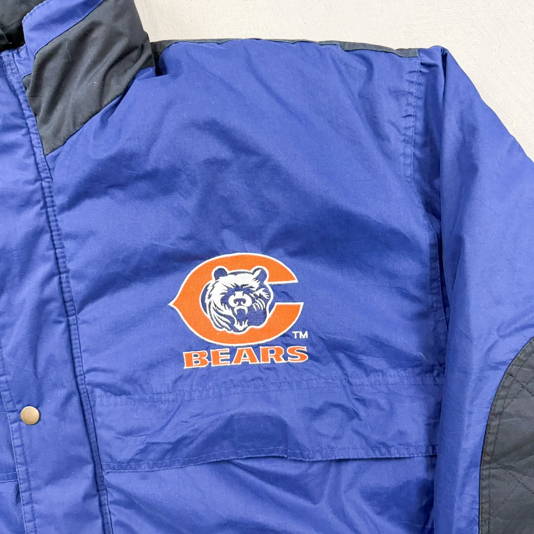F- Vintage Chicago Bears NFL Starter Zip Up Heavy Winter Jacket sold by HG Vintage product image thumbnail 2