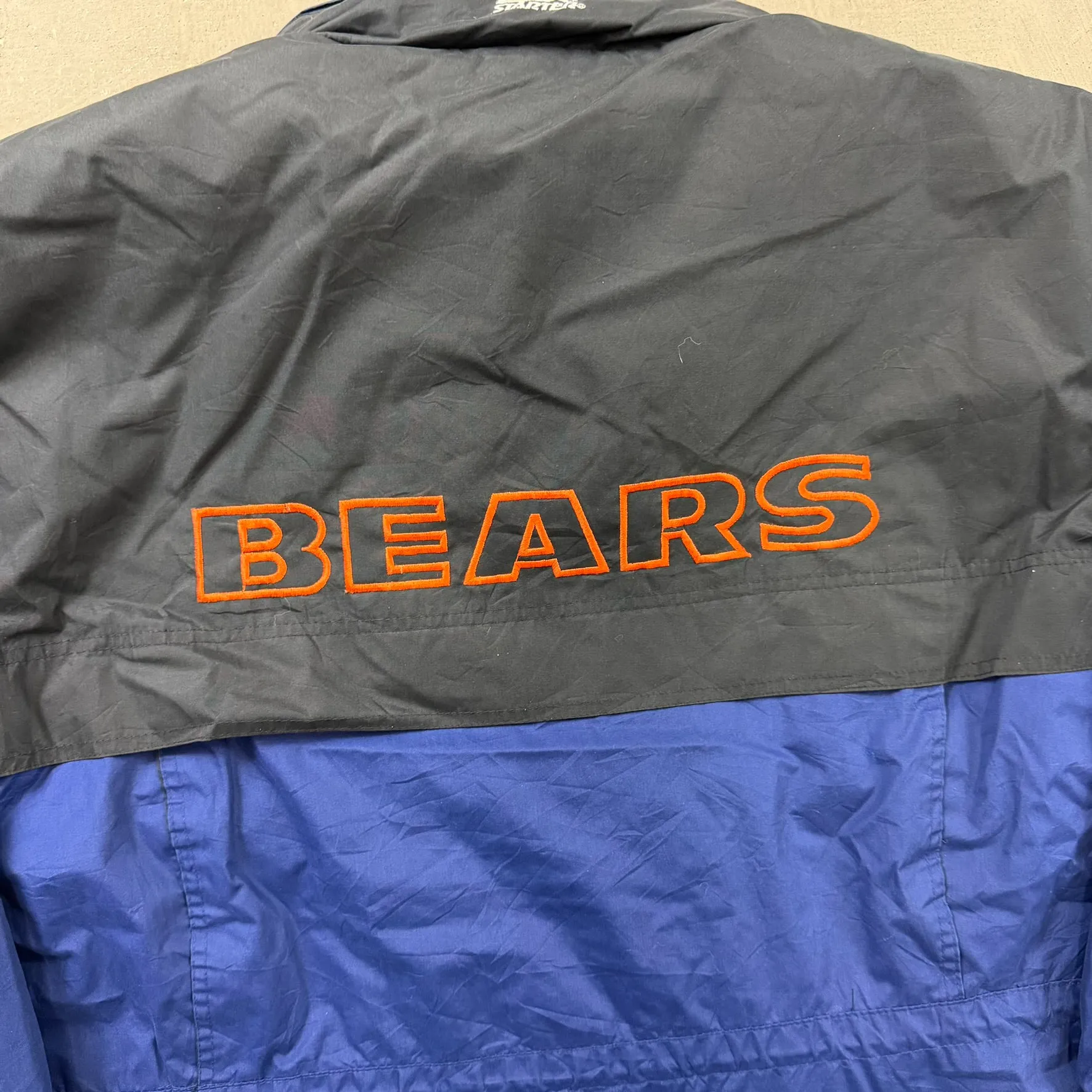 F- Vintage Chicago Bears NFL Starter Zip Up Heavy Winter Jacket sold by HG Vintage product image thumbnail 4