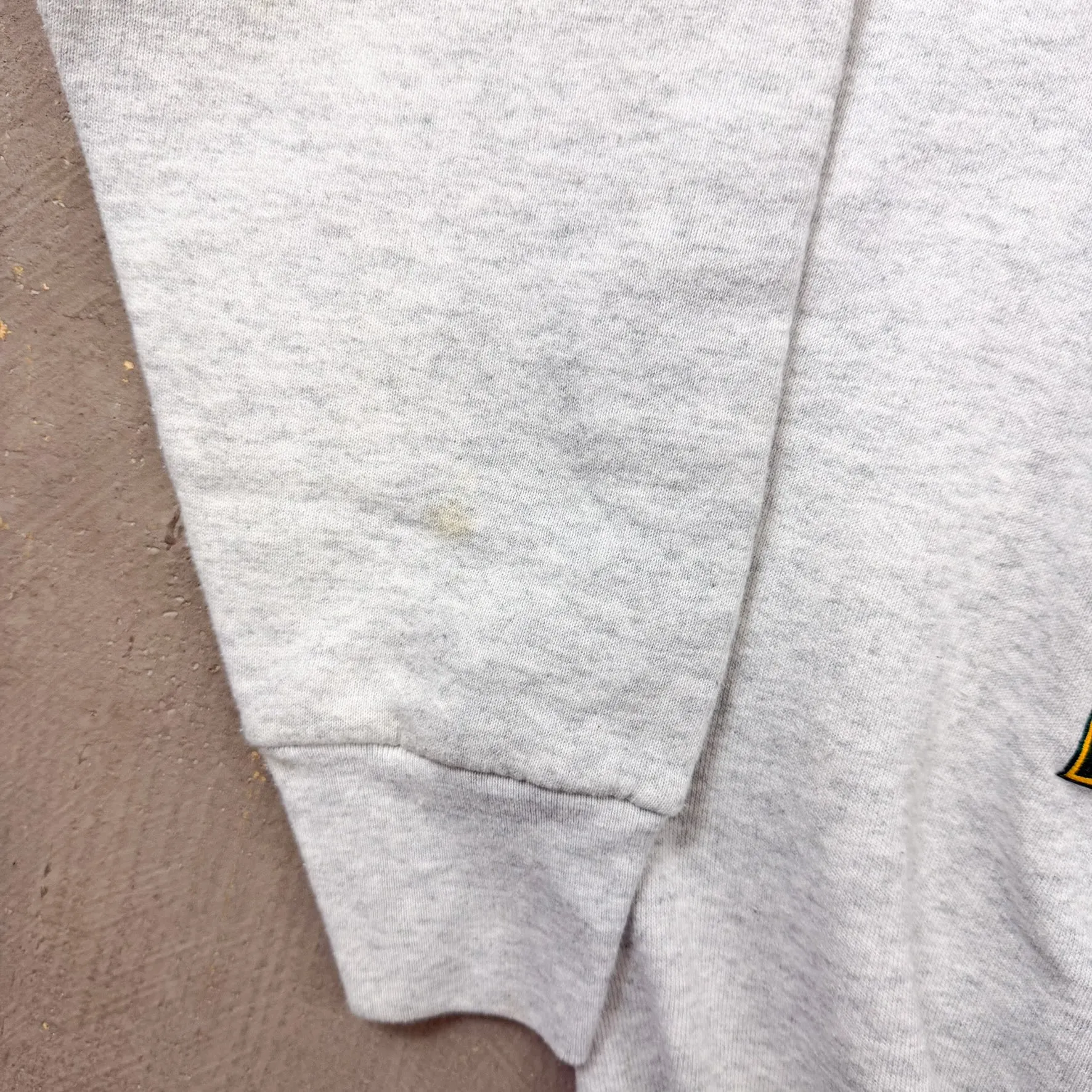 F- Vintage '97 Green Bay Packers Super Bowl 31 Champs NFL Graphic Made In USA Crewneck sold by HG Vintage product image thumbnail 4