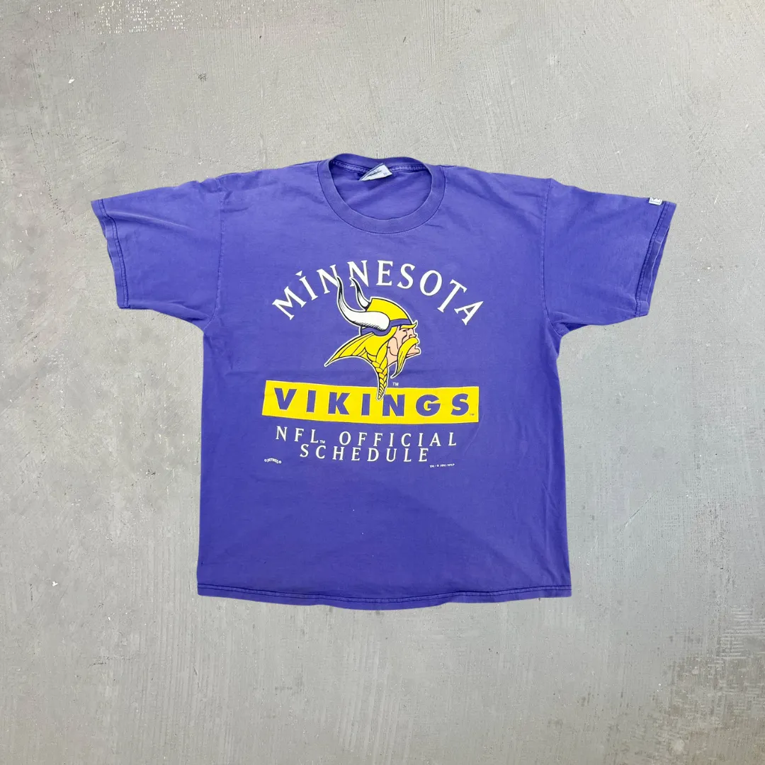 F- Vintage '95 Minnesota Vikings NFL Official Schedule Graphic Made In USA Tee sold by HG Vintage