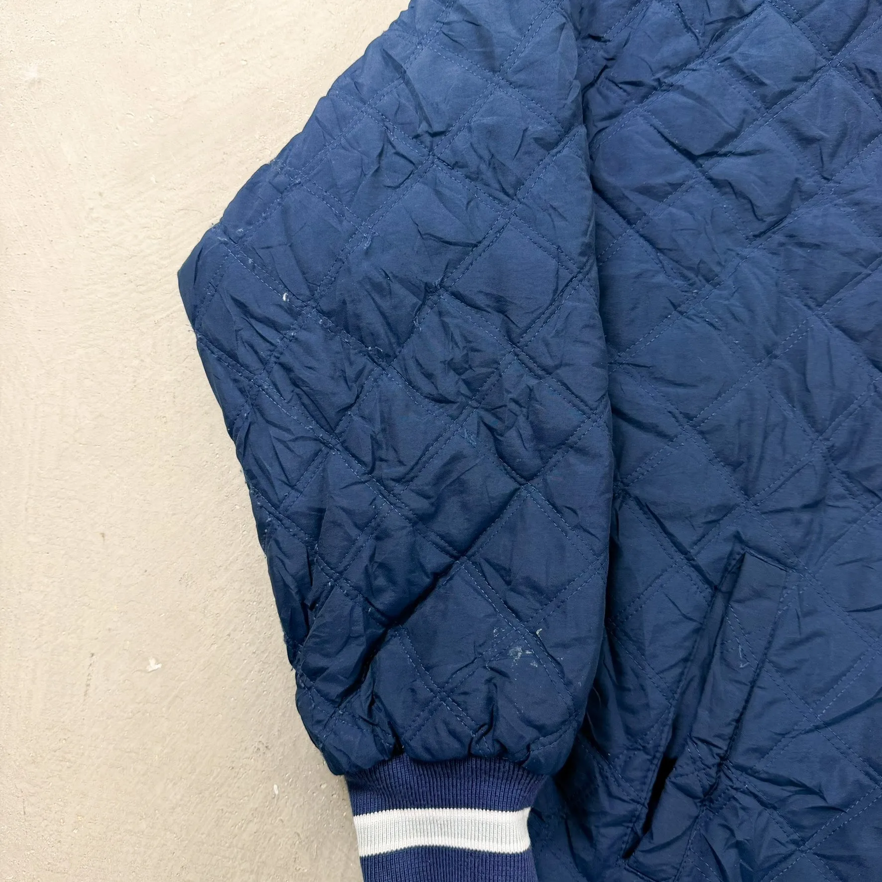 F- Vintage Georgetown Hoyas Starter Quilted Zip Up Winter Jacket sold by HG Vintage product image thumbnail 5