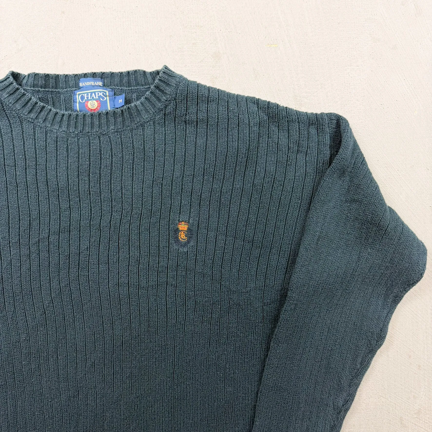 F- Vintage 90s Chaps Ralph Lauren Embroidered Crest Green Knit Sweater sold by HG Vintage product image thumbnail 2