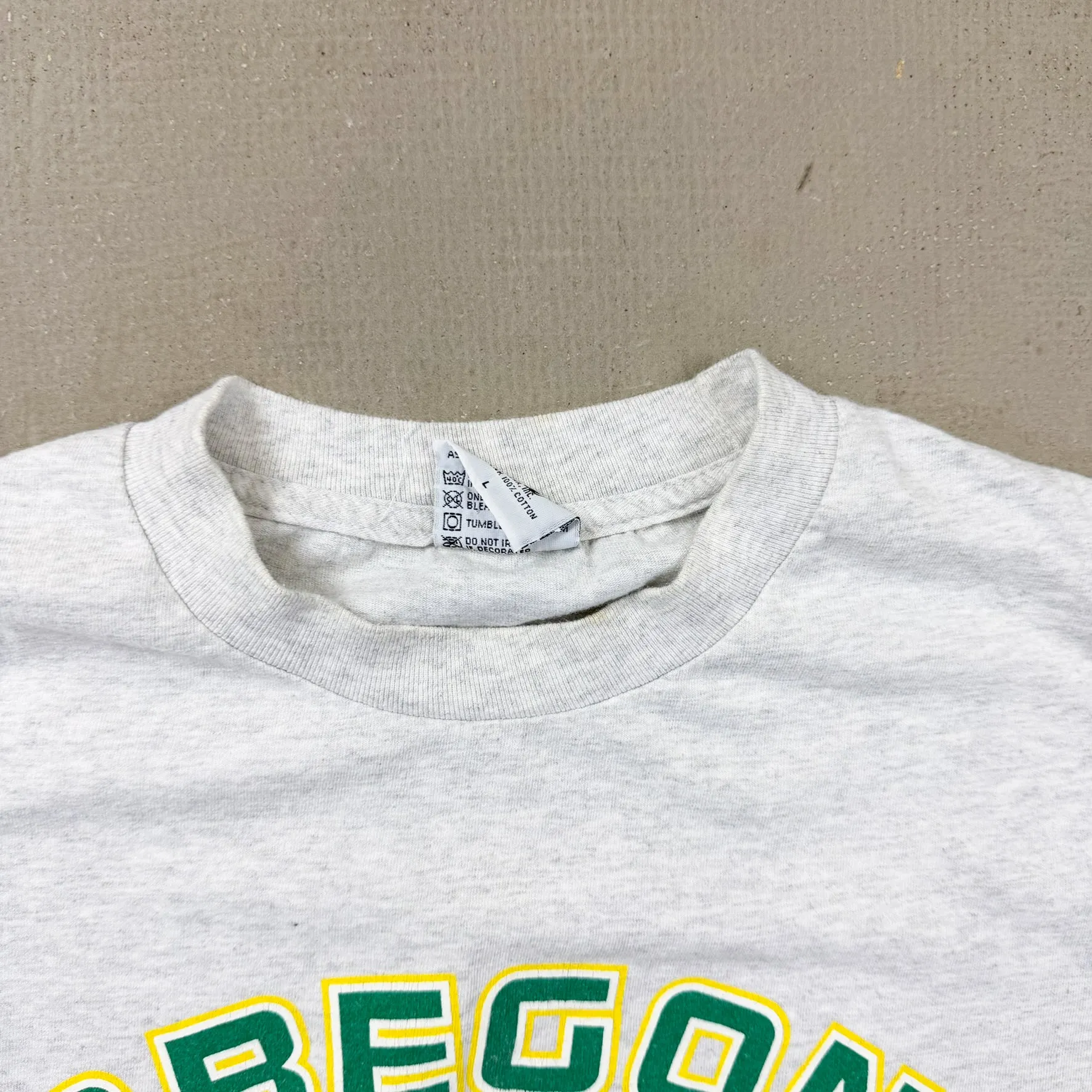 F- Vintage Oregon Ducks Disney Daffy Duck Graphic Tee sold by HG Vintage product image thumbnail 3