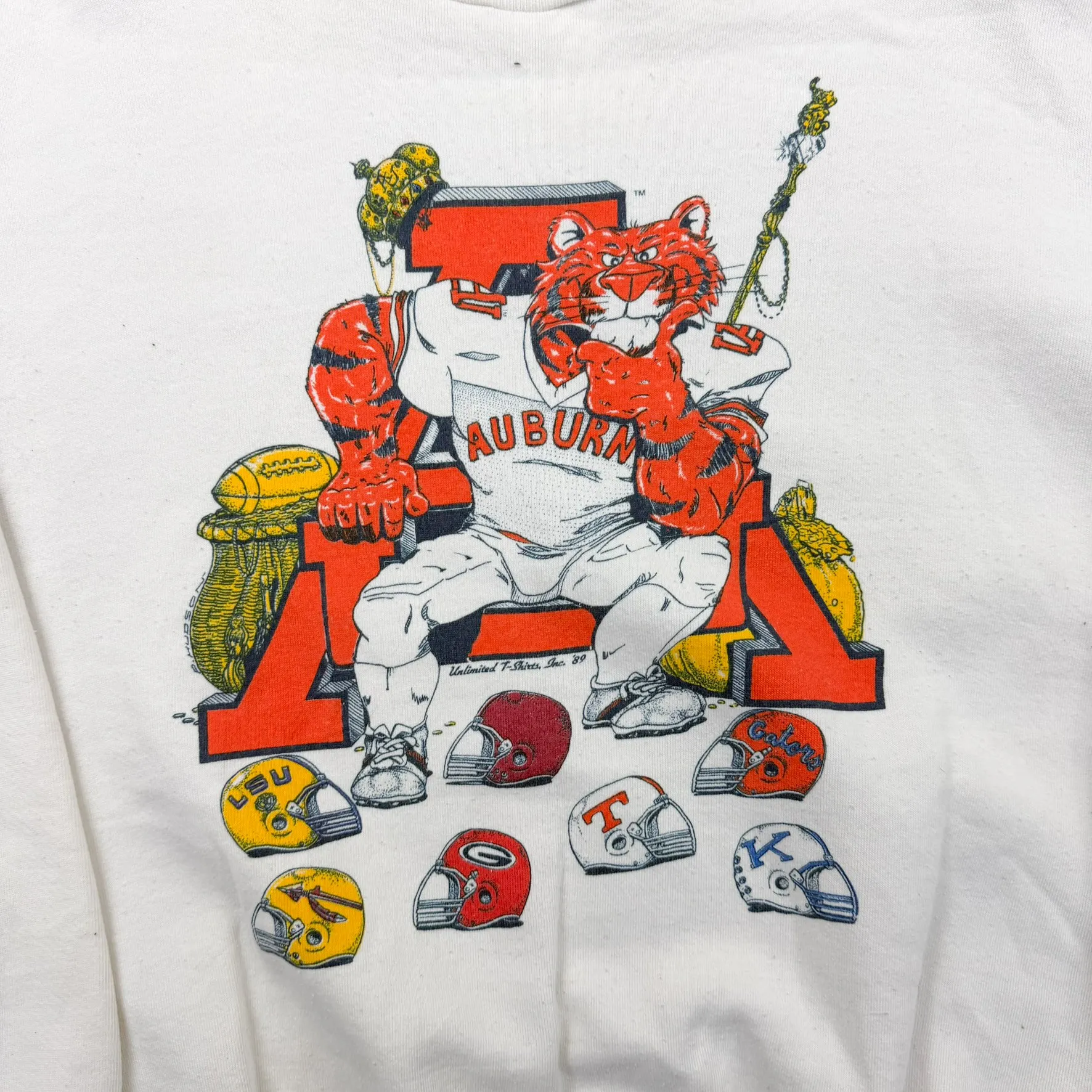 F- Vintage '89 University Of Auburn Football Team Tiger Mascot Crewneck sold by HG Vintage product image thumbnail 2
