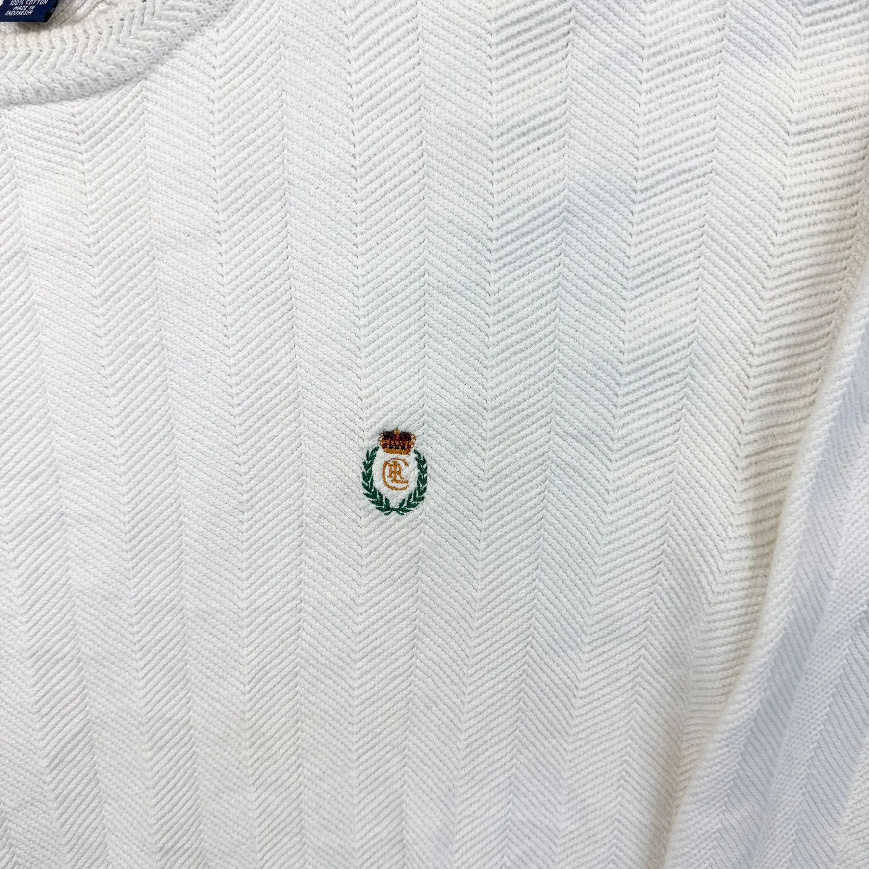 F- Vintage 90s Chaps Ralph Lauren Embroidered Crest Knit Sweater sold by HG Vintage product image thumbnail 4