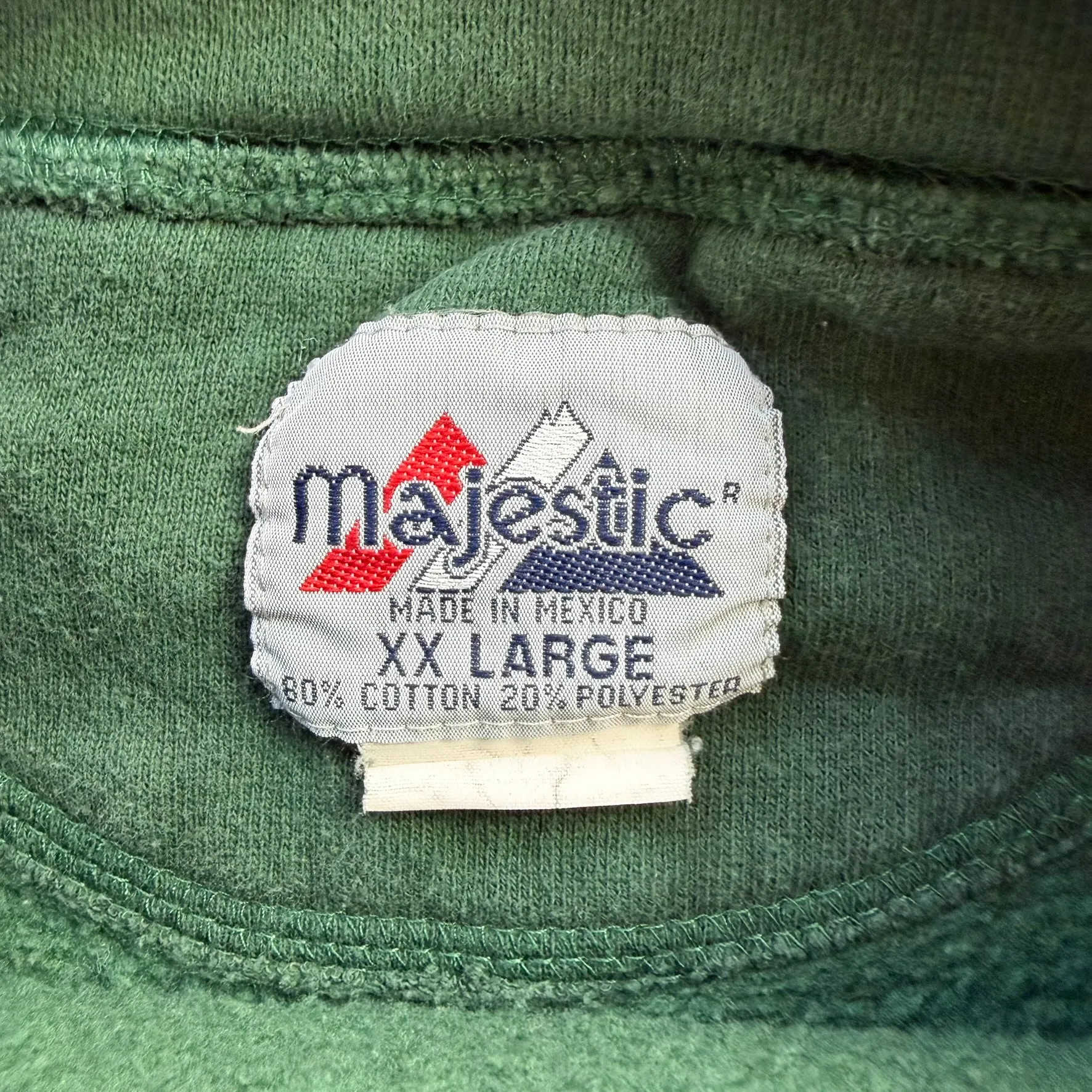 J- Vintage University Of Notre Dame Majestic Embroidered Text Crewneck - 2XL sold by HG Vintage product image thumbnail 4