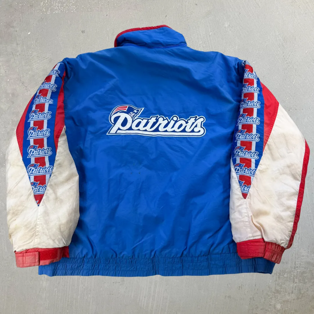 F- Vintage New England Patriots NFL Game Day Zip Up Winter Jacket - XL sold by HG Vintage product image thumbnail 5