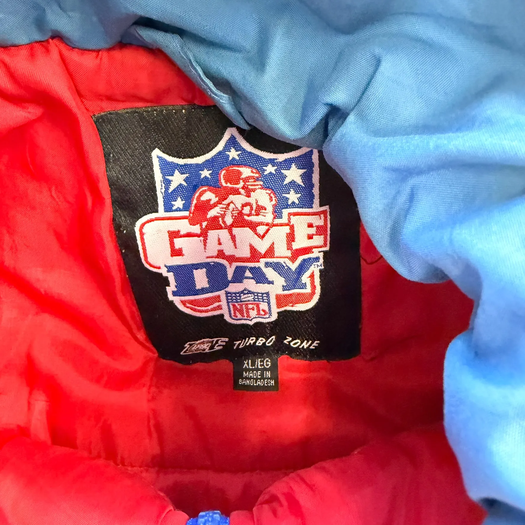 F- Vintage New England Patriots NFL Game Day Zip Up Winter Jacket - XL sold by HG Vintage product image thumbnail 4