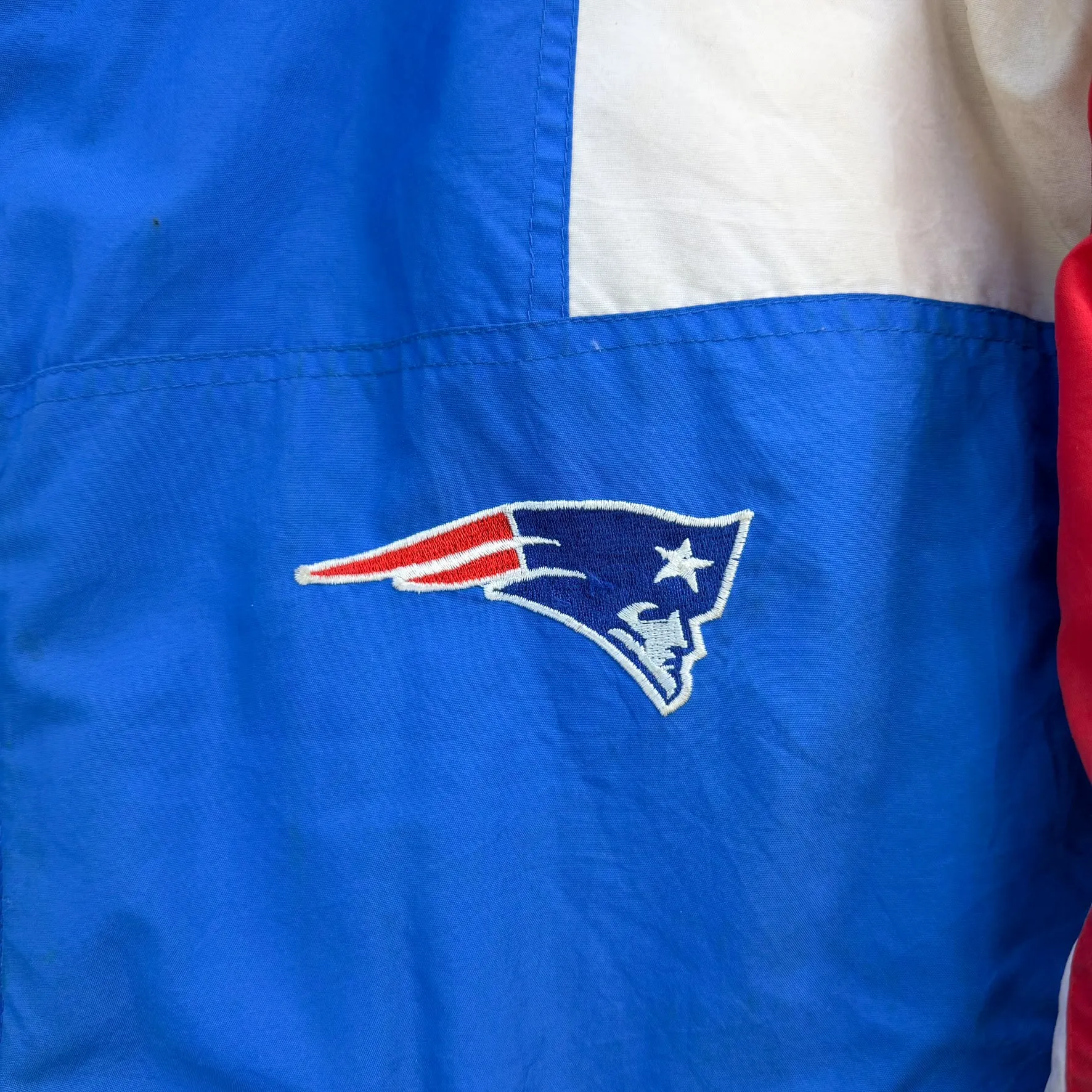 F- Vintage New England Patriots NFL Game Day Zip Up Winter Jacket - XL sold by HG Vintage product image thumbnail 2