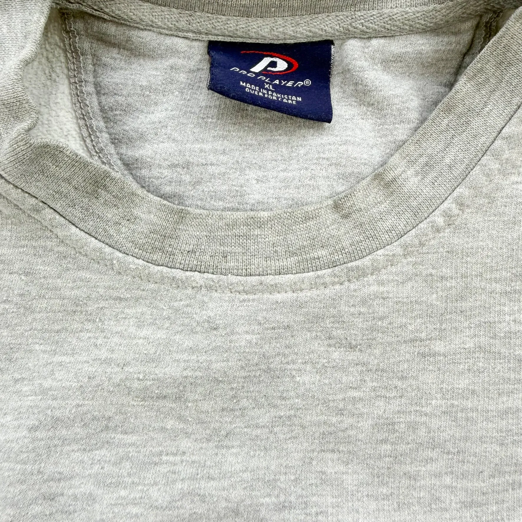 J- Vintage Villanova University Wildcats Pro Player Crewneck - XL sold by HG Vintage product image thumbnail 3