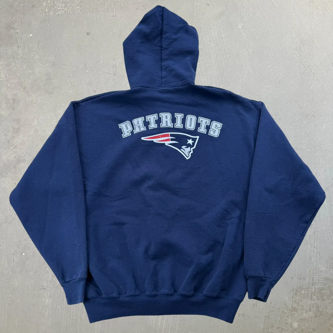 J- Vintage New England Patriots NFL Logo & Text Zip Up Hoodie - L sold by HG Vintage product image thumbnail 3
