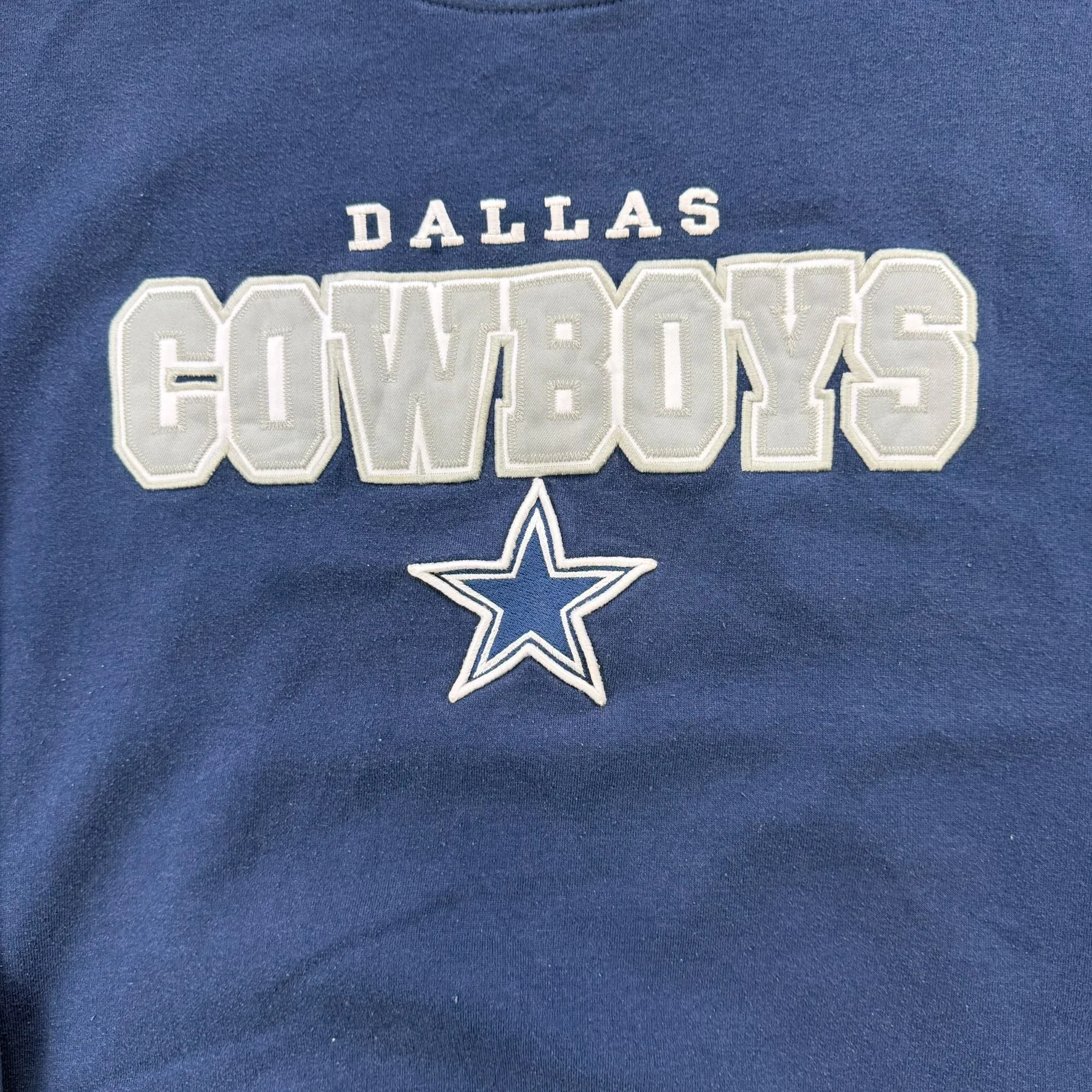 J- Vintage Dallas Cowboys NFL Embroidered Text & Logo Crewneck - L sold by HG Vintage product image thumbnail 2