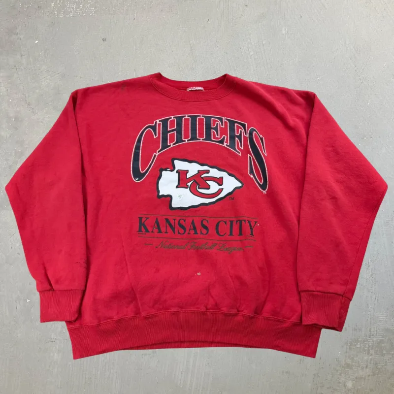 J- Vintage '96 Kansas City Chiefs NFL Nutmeg Graphic & Text Crewneck - 2XL sold by HG Vintage