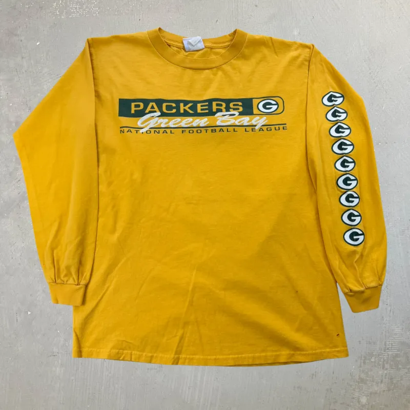 J- Vintage Green Bay Packers NFL Text Long Sleeve Tee - M made by HG Vintage