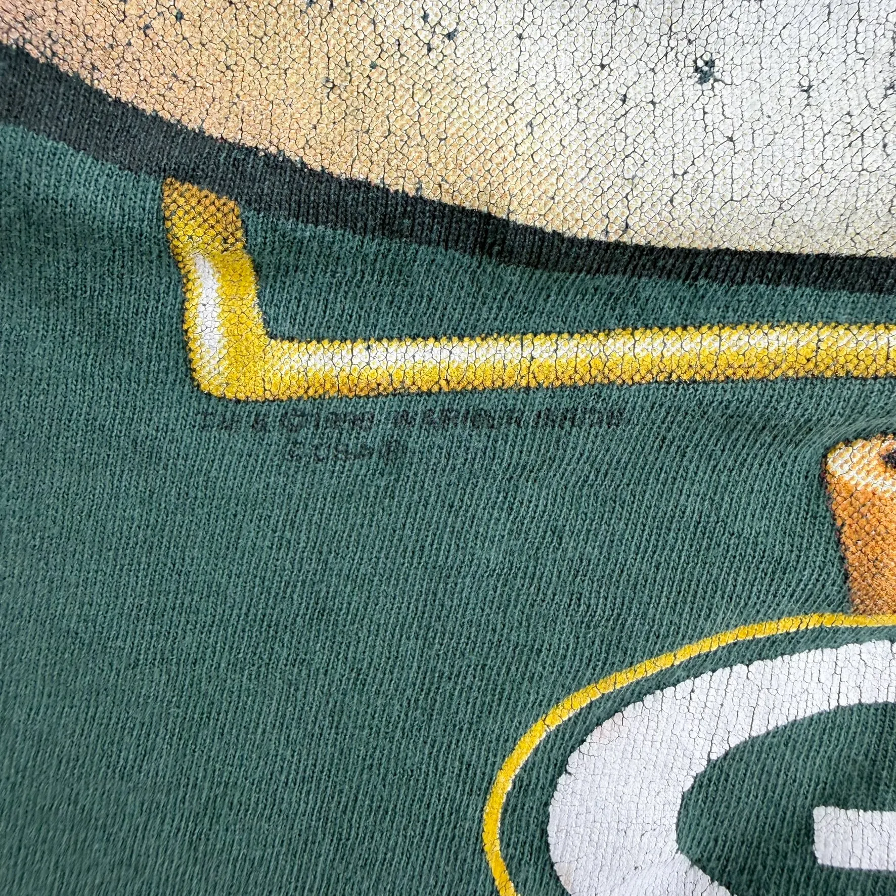 J- Vintage '98 Packers Tazmanian Devil NFL Looney Tunes Graphic Tee - XL sold by HG Vintage product image thumbnail 5