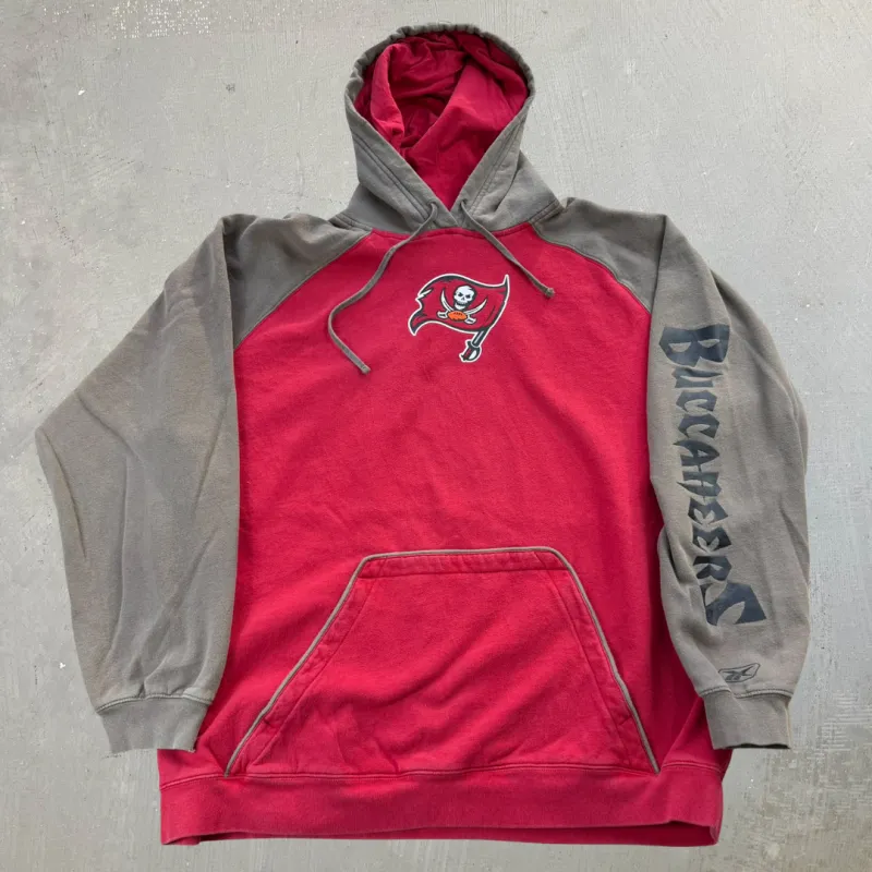 J- Vintage Tampa Bay Buccaneers NFL Reebok Logo Hoodie - XL made by HG Vintage