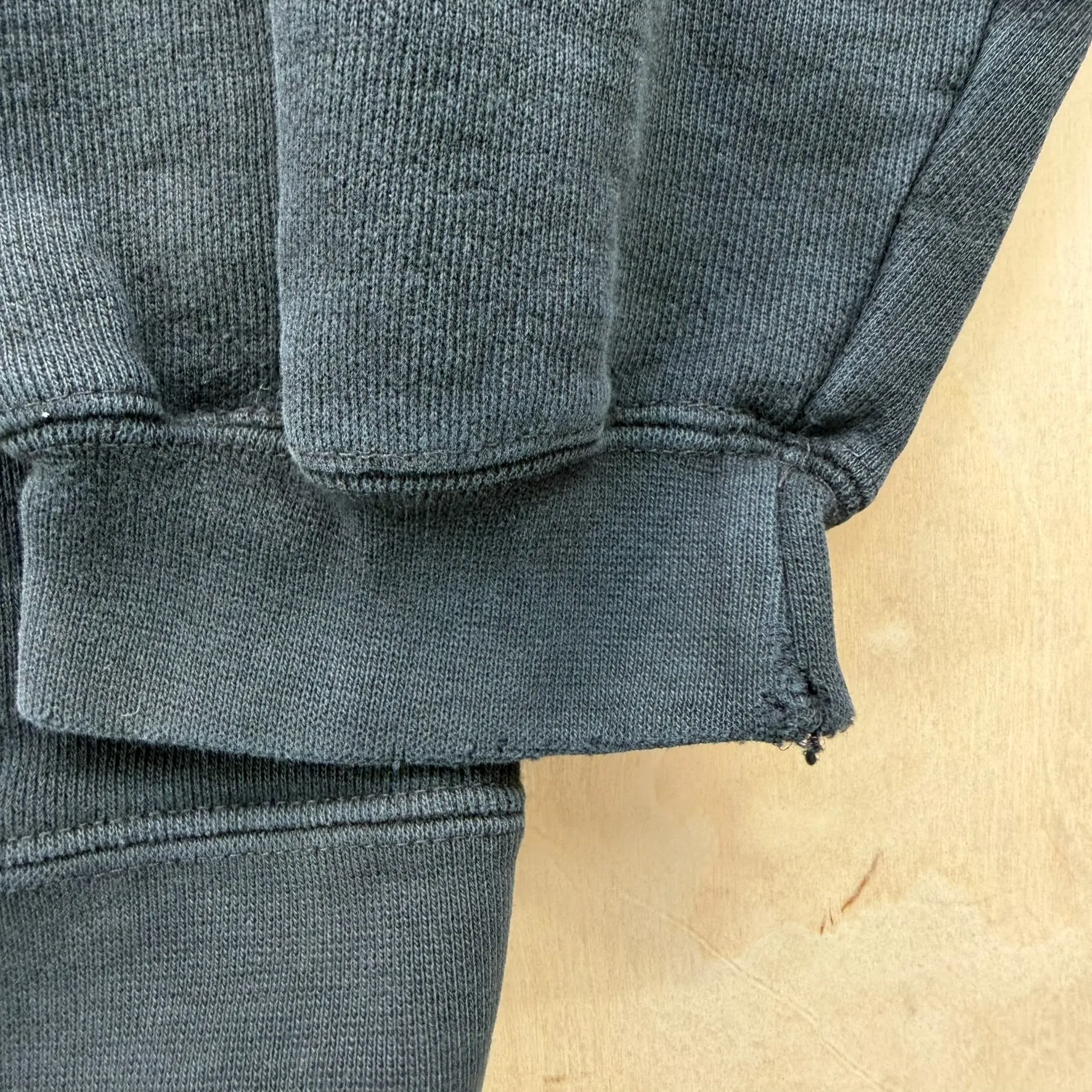 J- Vintage '11 Pittsburgh Steelers Super Bowl 45 NFL Hoodie - 2XL sold by HG Vintage product image thumbnail 4