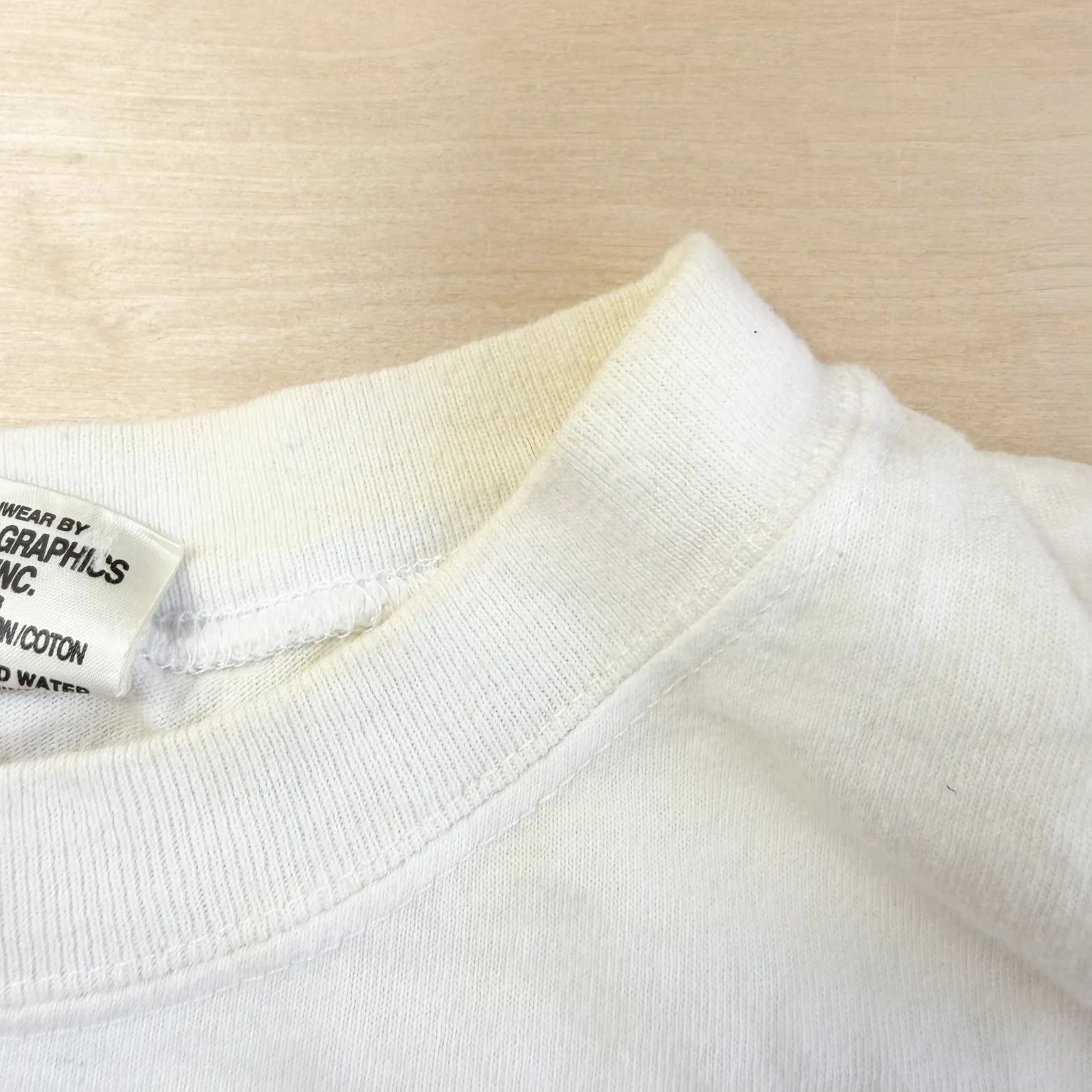 J- Vintage '00 NFL Super Bowl 34 Rams Vs Titans Graphic Tee - XL sold by HG Vintage product image thumbnail 5