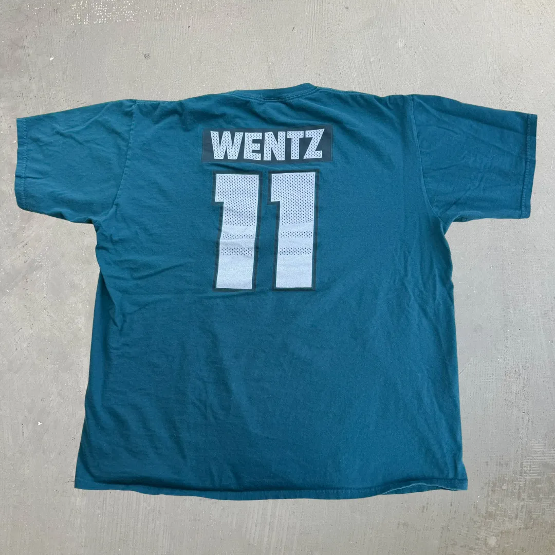 J- Philadelphia Eagles Carson Wentz NFL Graphic Tee - XL sold by HG Vintage product image thumbnail 3