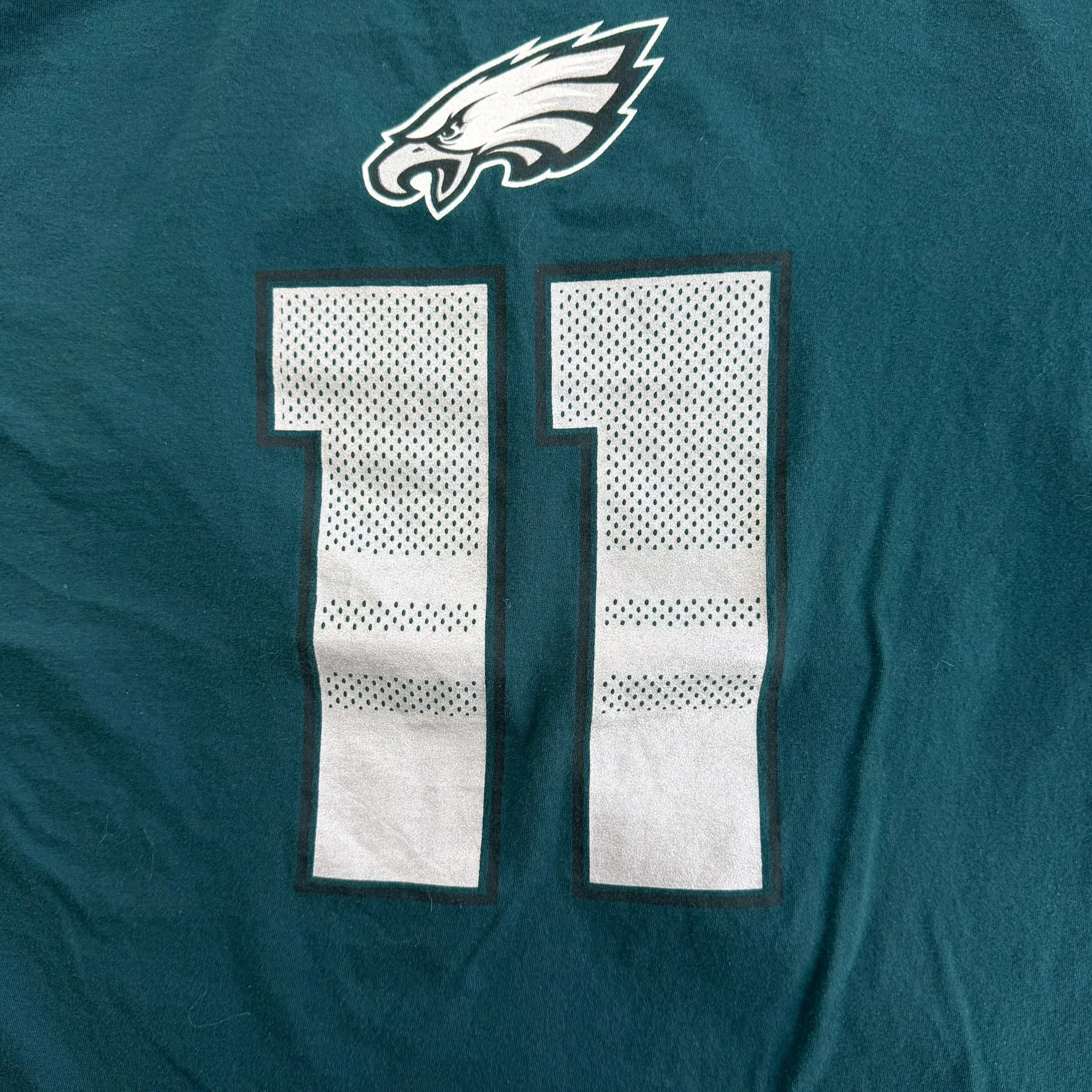J- Philadelphia Eagles Carson Wentz NFL Graphic Tee - XL sold by HG Vintage product image thumbnail 2