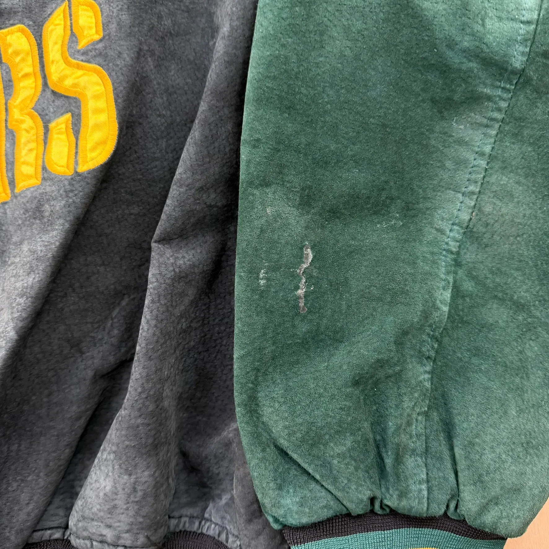 J- Vintage Green Bay Packers NFL Game Day Embroidered Logo Suede Jacket - XL sold by HG Vintage product image thumbnail 5