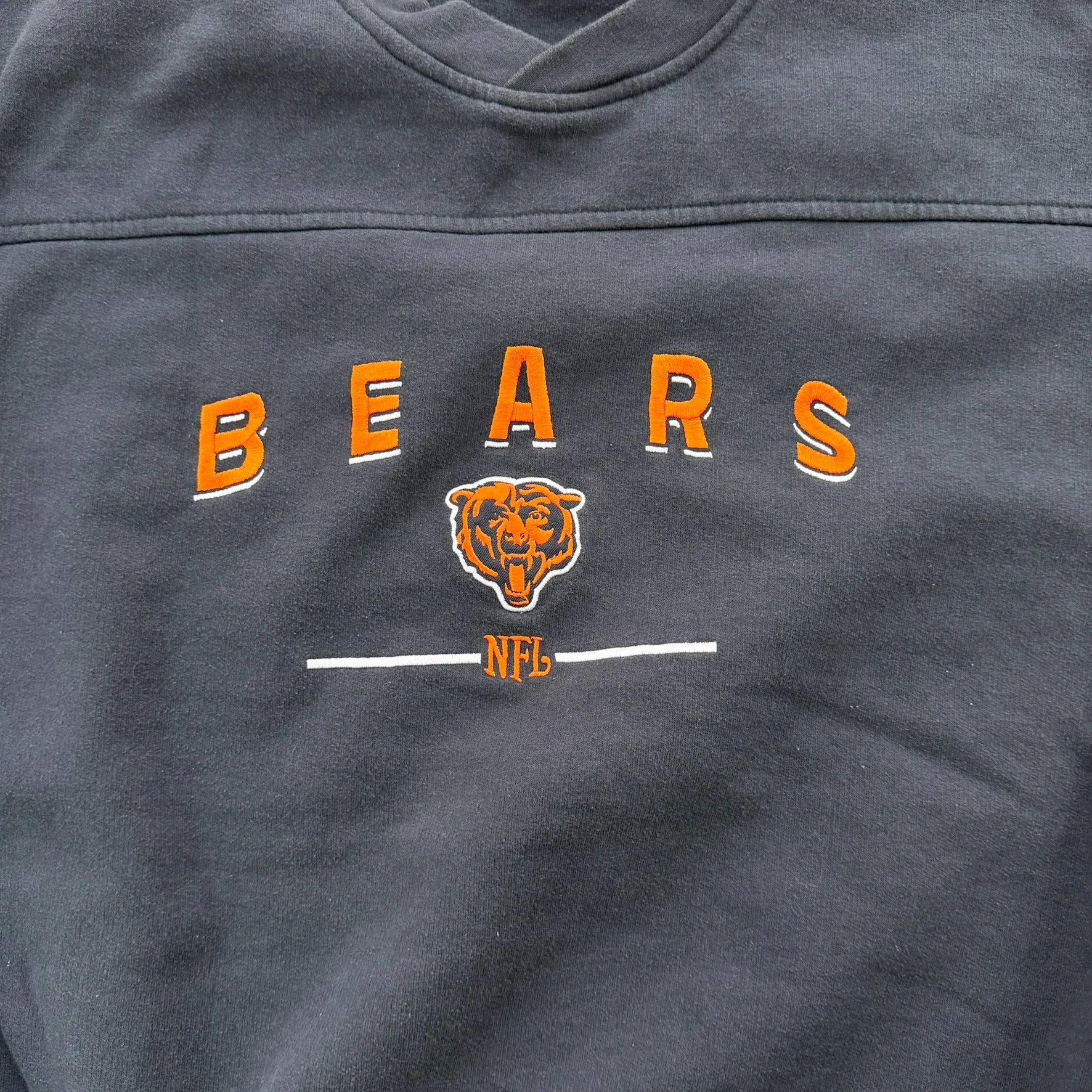 J- Vintage Chicago Bear NFL Embroidered Logo & Text Crewneck - XL sold by HG Vintage product image thumbnail 2
