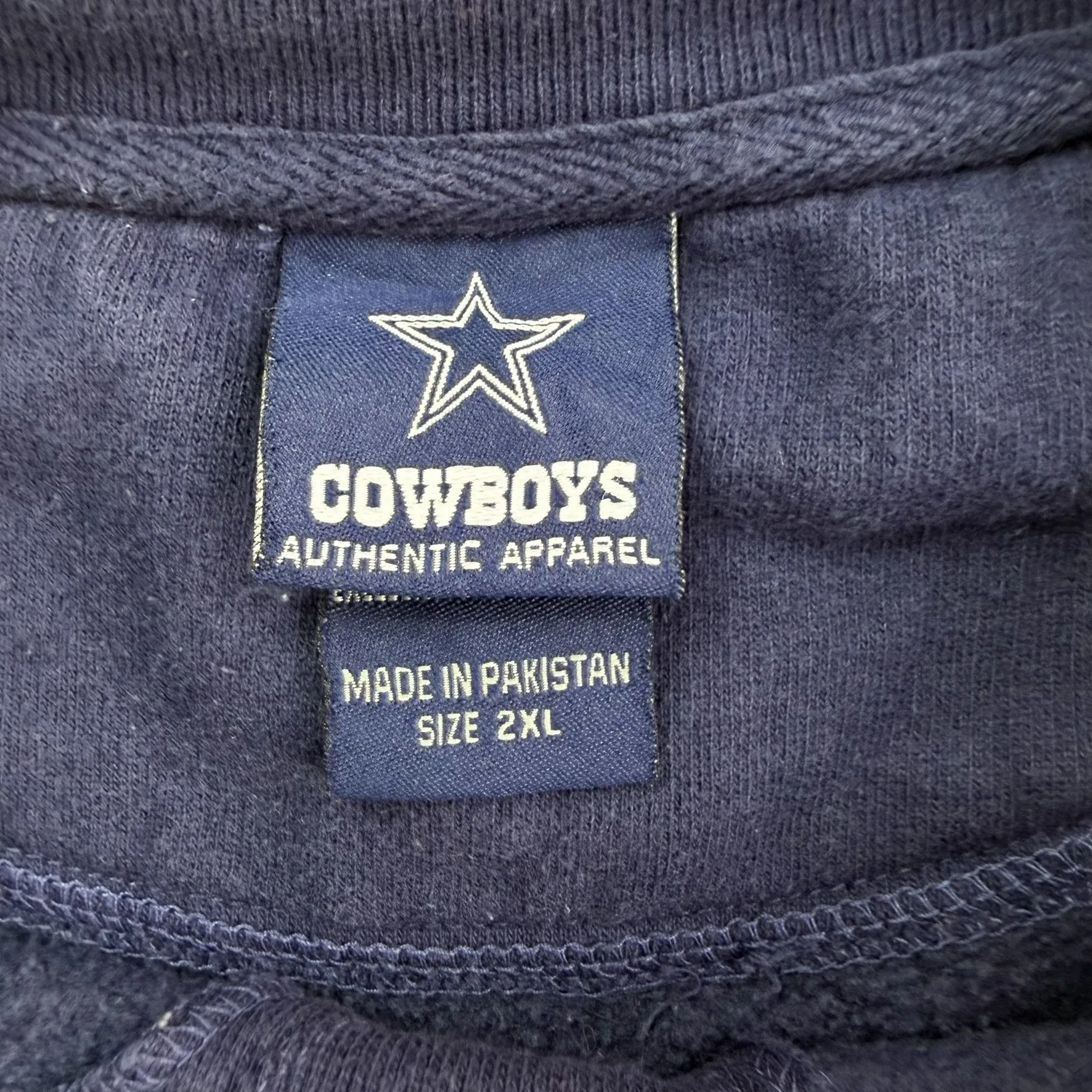 J- Vintage Dallas Cowboys NFL Embroidered Text Crewneck - 2XL sold by HG Vintage product image thumbnail 3