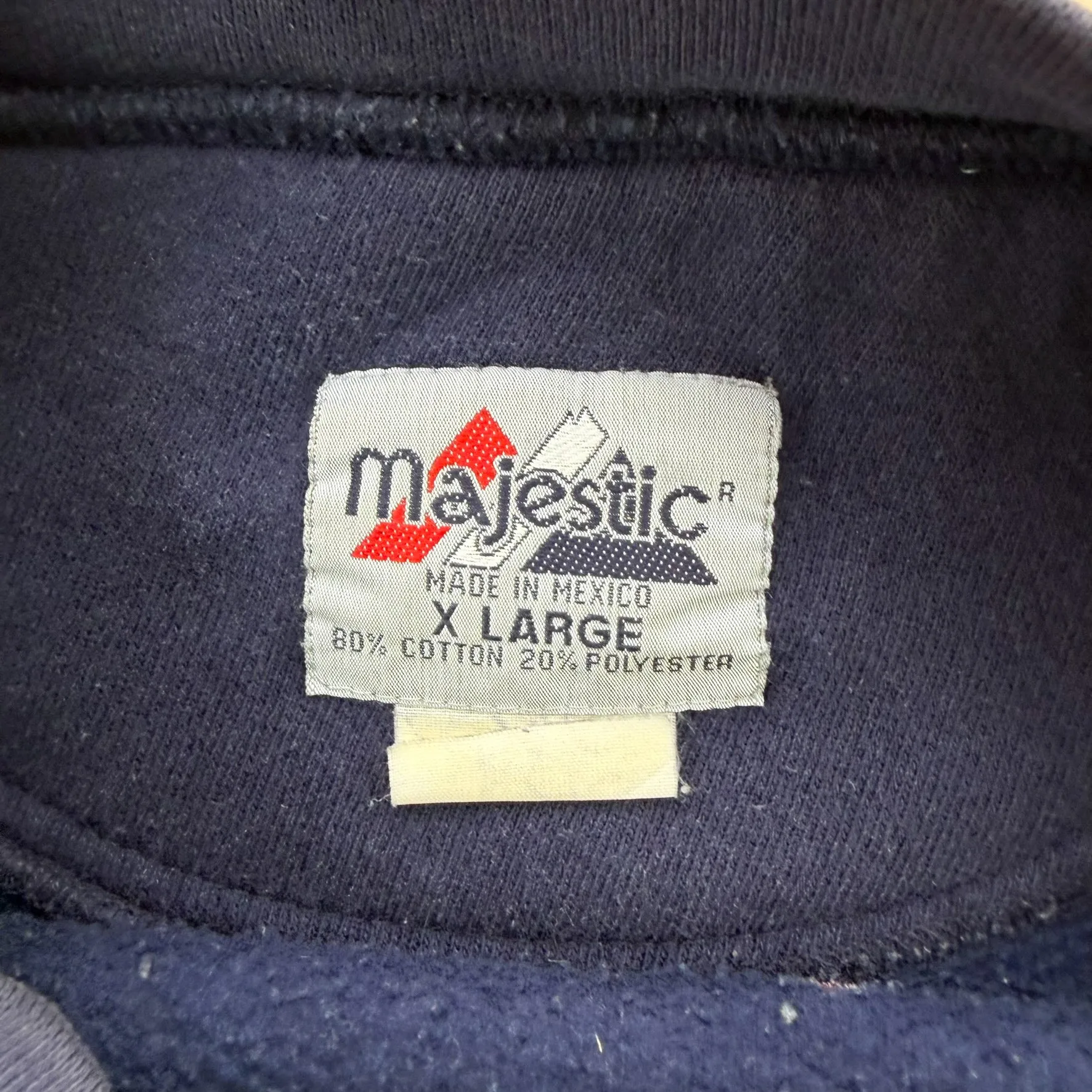 J- Vintage New York Giants NFL Majestic Embroidered Text Crewneck - XL sold by HG Vintage product image thumbnail 3