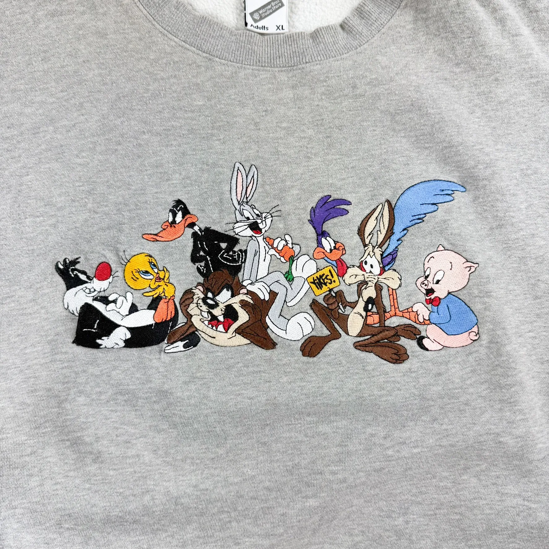 J- Vintage '98 Looney Tunes Embroidered Characters Crewneck - XL sold by HG Vintage product image thumbnail 2