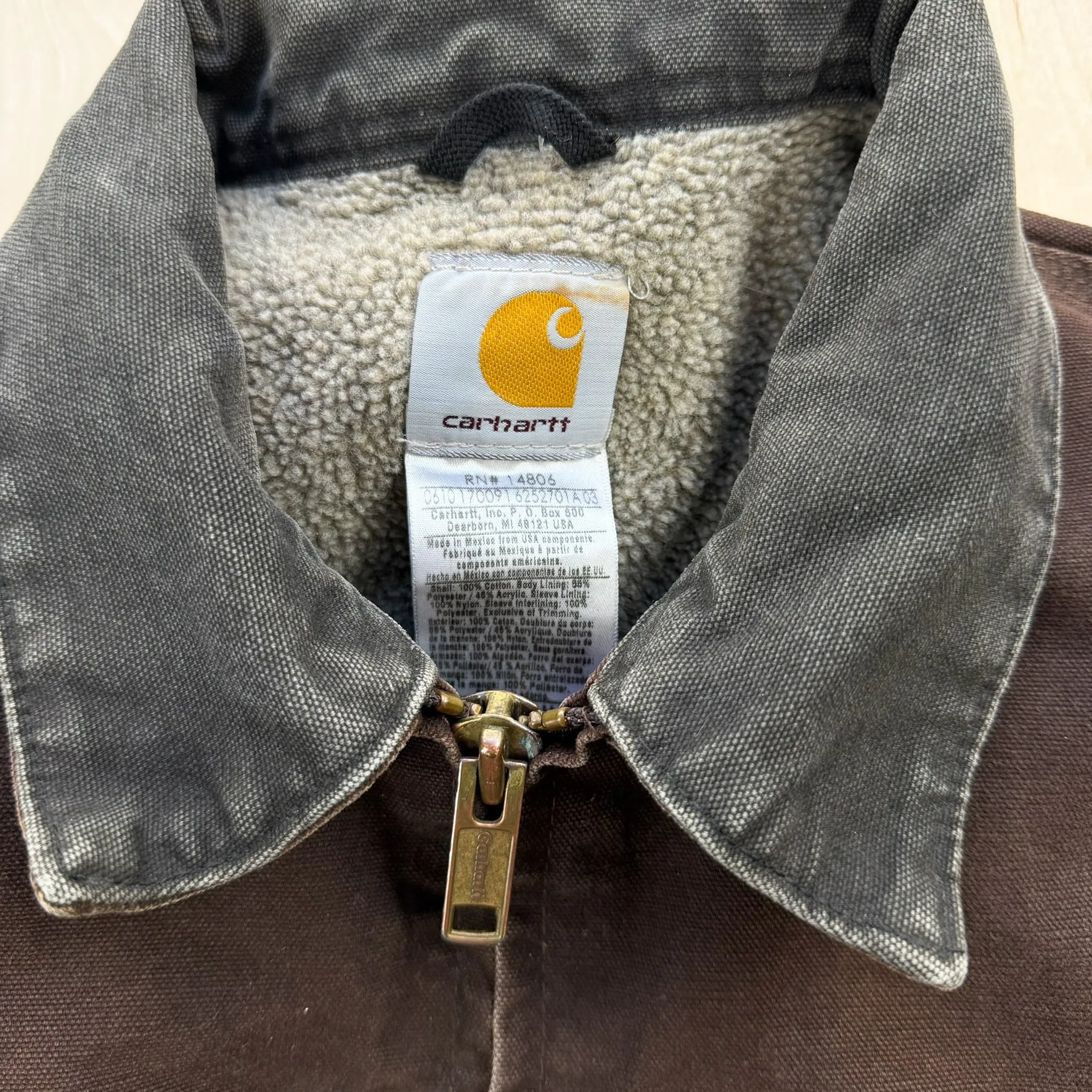 J- Vintage Carhartt Sherpa Lined Zip Up Work Jacket - L sold by HG Vintage product image thumbnail 4
