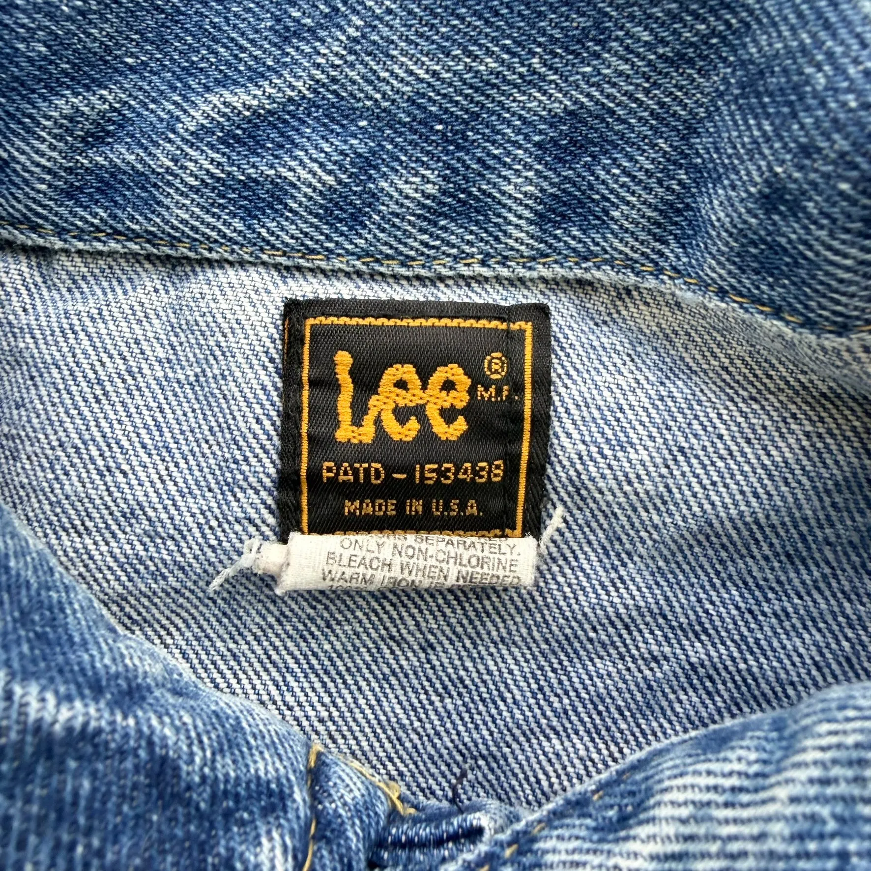 J- Vintage Lee Made In USA Denim Jacket - 44L sold by HG Vintage product image thumbnail 4