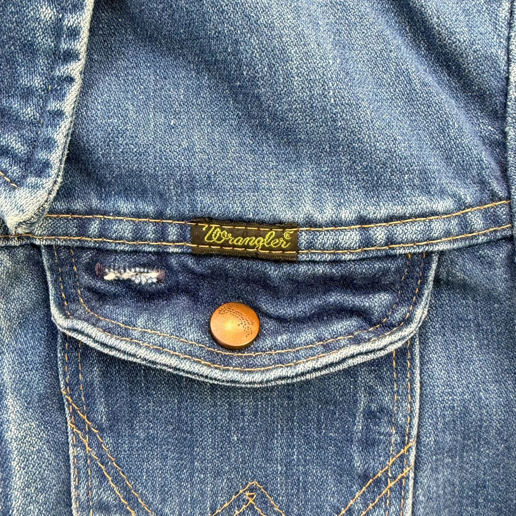 J- Vintage Wrangler No Fault Denim Made In USA Denim Jacket - S sold by HG Vintage product image thumbnail 5