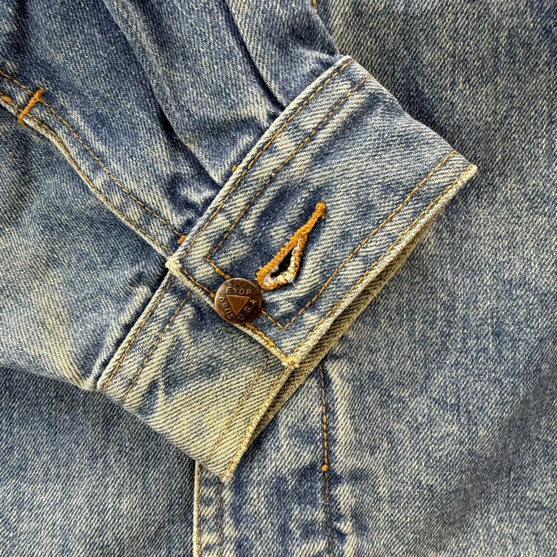 J- Vintage BJN Jeans Denim Jacket - L sold by HG Vintage product image thumbnail 4