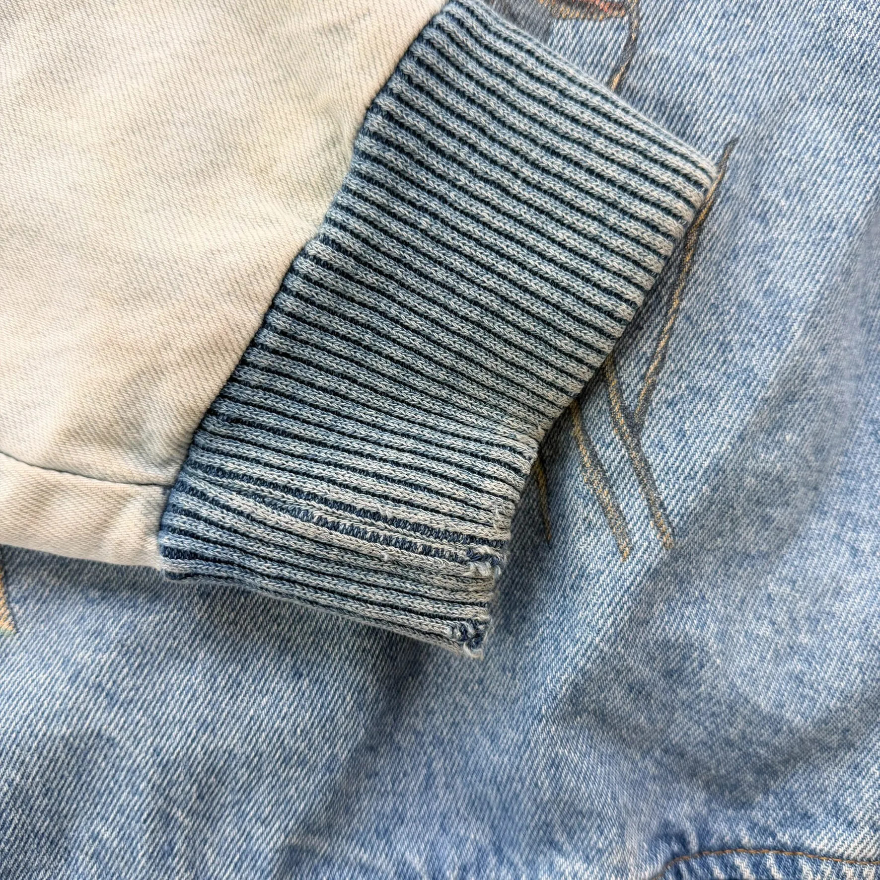 J- Vintage International Denim Wolf Graphic Bomber Denim Jacket - XL sold by HG Vintage product image thumbnail 5