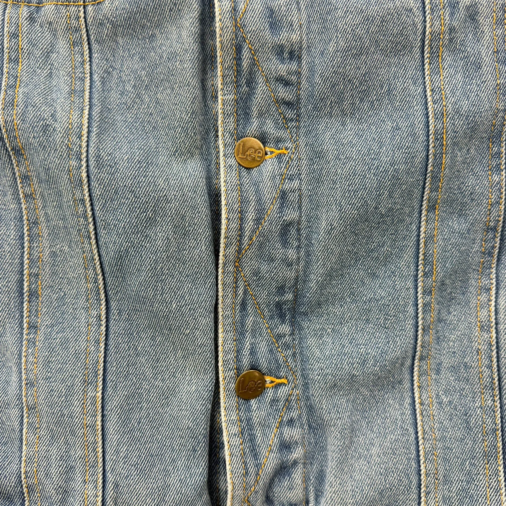 J- Vintage Lee Quilt Lined Denim Jacket - XL sold by HG Vintage product image thumbnail 3