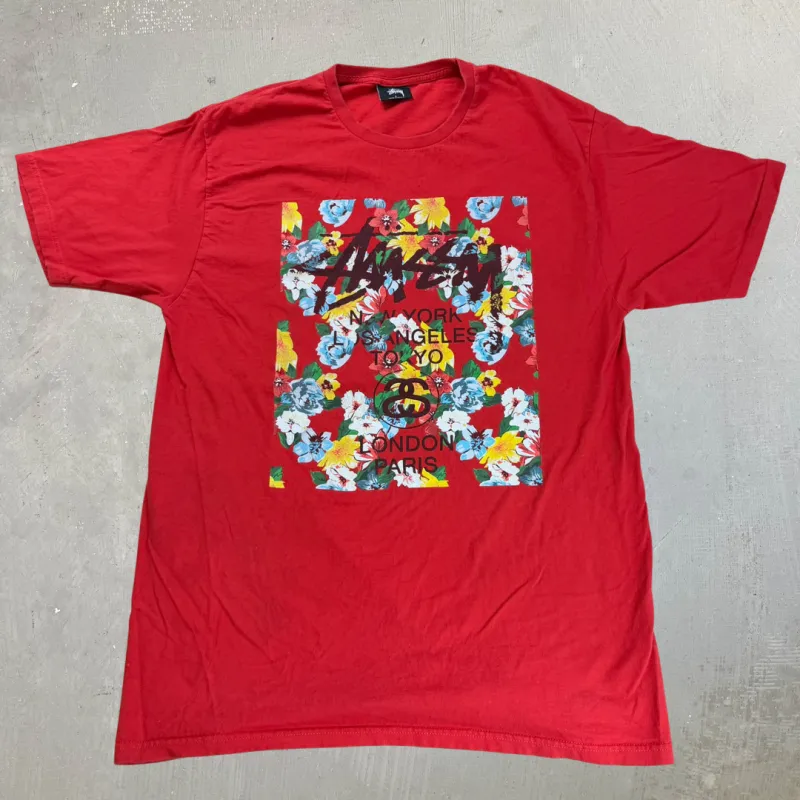 J- Vintage Stussy Flowers & Text Graphic Tee - L made by HG Vintage