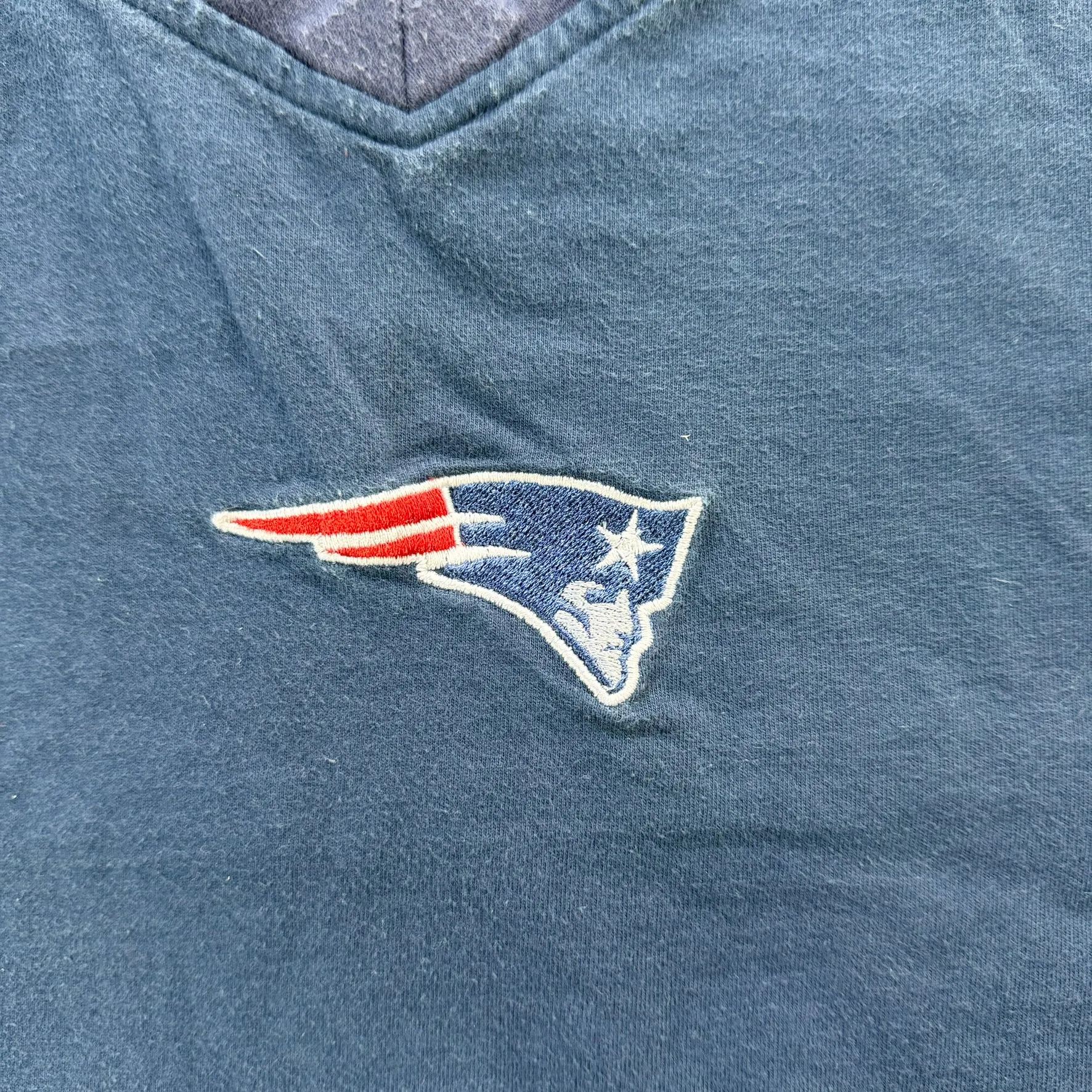 J- Vintage New England Patriots NFL Embroidered Logo Long Sleeve Tee - XL sold by HG Vintage product image thumbnail 2