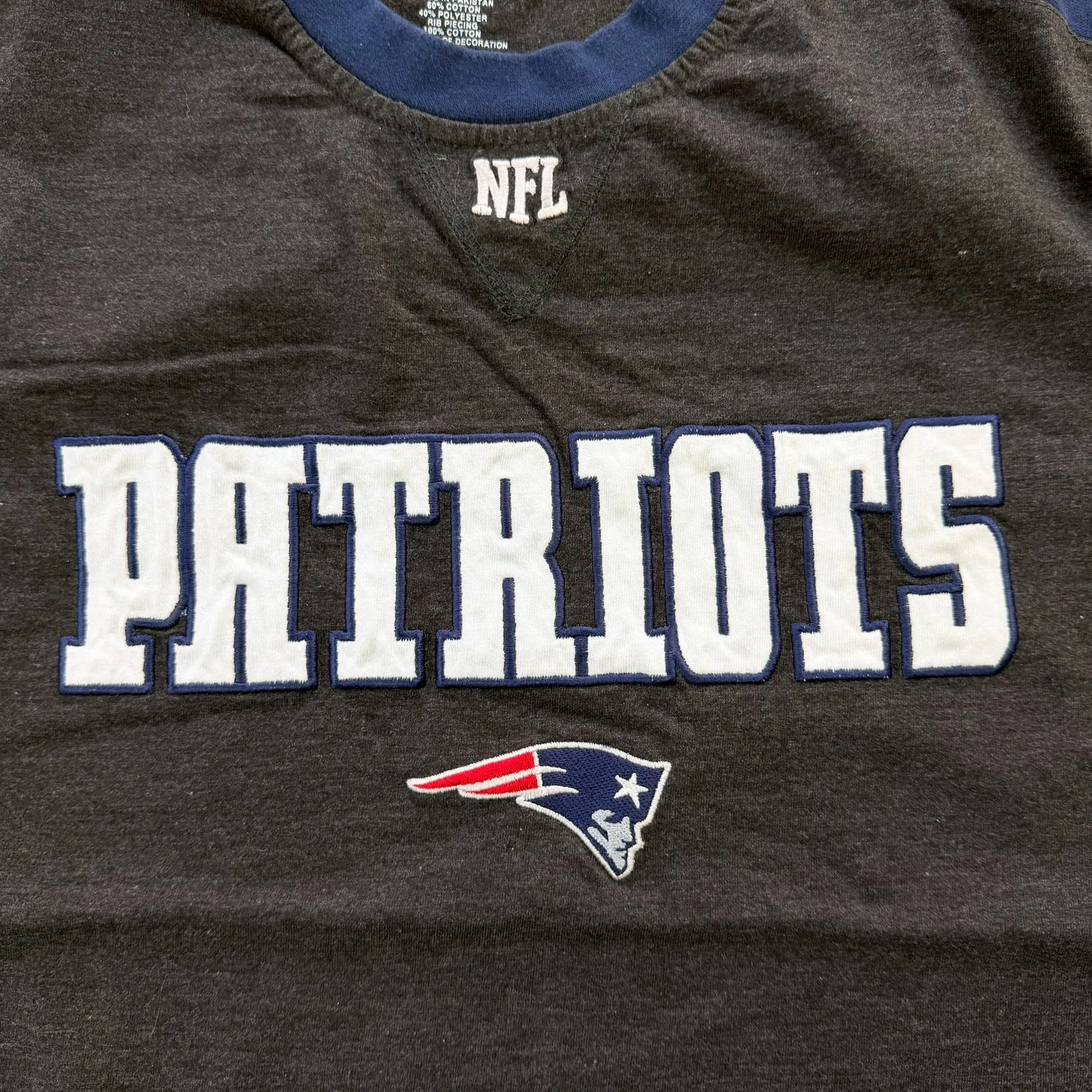 J- Vintage New England Patriots NFL Embroidered Text Long Sleeve Tee - XL sold by HG Vintage product image thumbnail 2