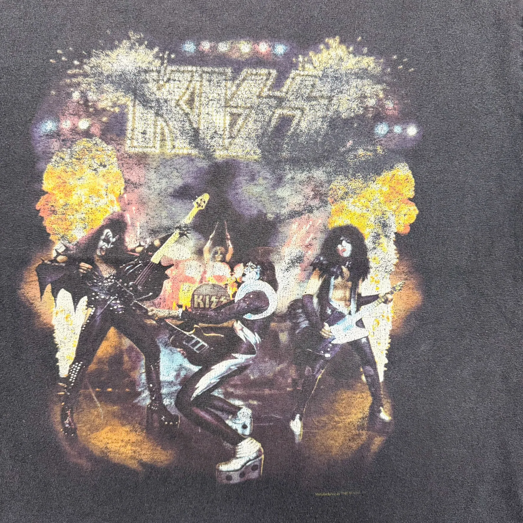J- Vintage '03 Kiss Live! World Domination Tour Tee - M sold by HG Vintage product image thumbnail 2